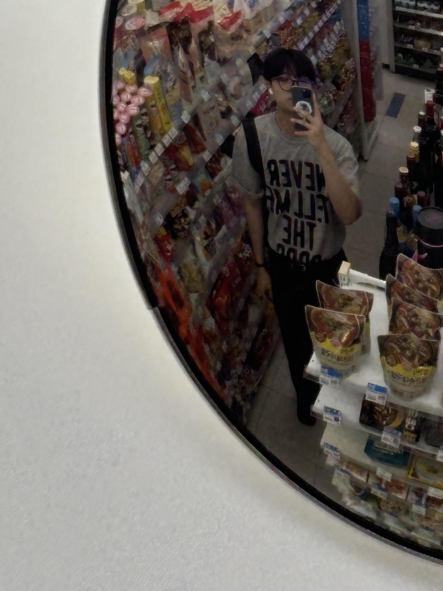 Human Made Star Wars Graphic T-Shirt #2 Gray, Nike Zoom Vomero 5 SP Black 착용 스타일 - 2