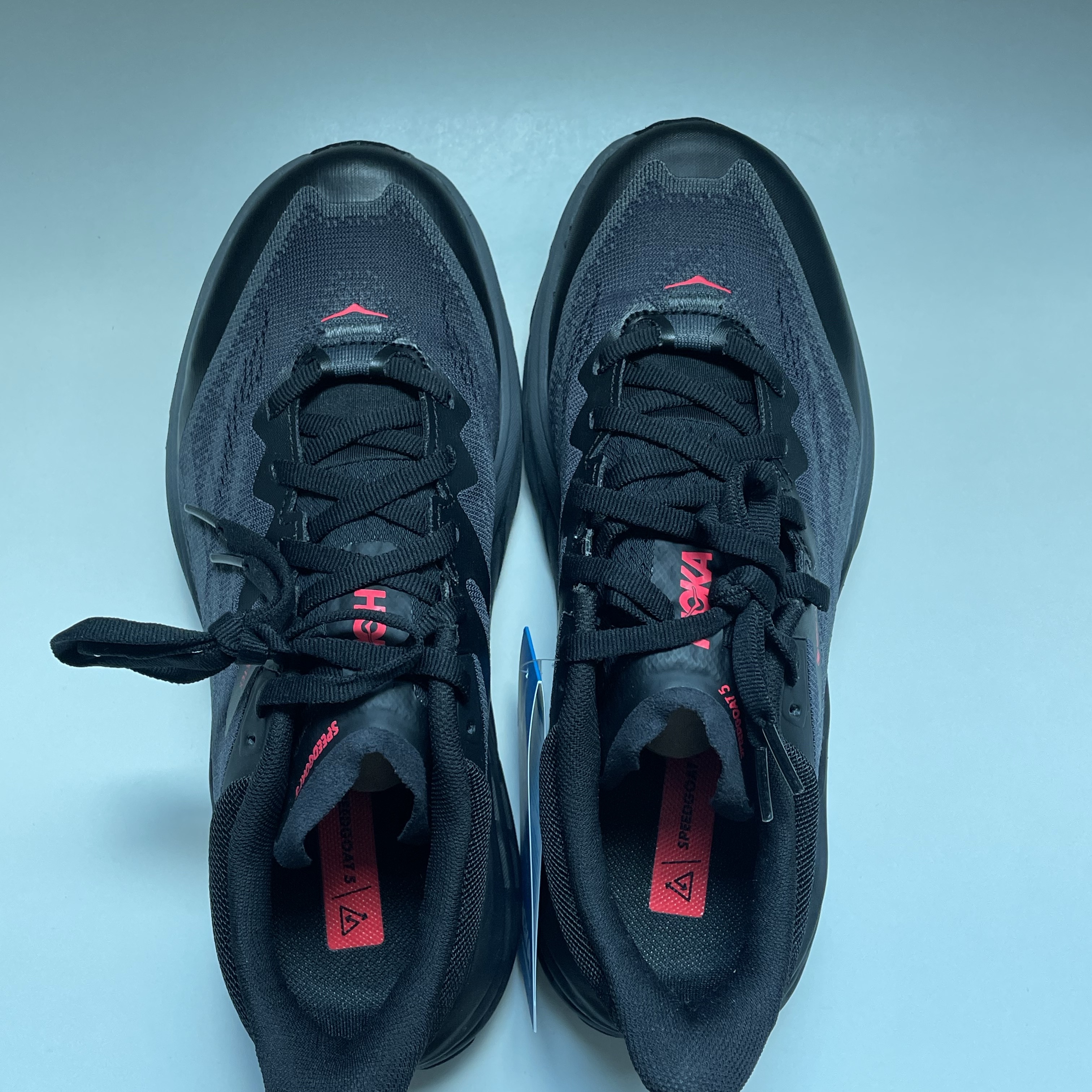 (W) Hoka Speedgoat 5 Gore-Tex Black 착용 스타일 - 3