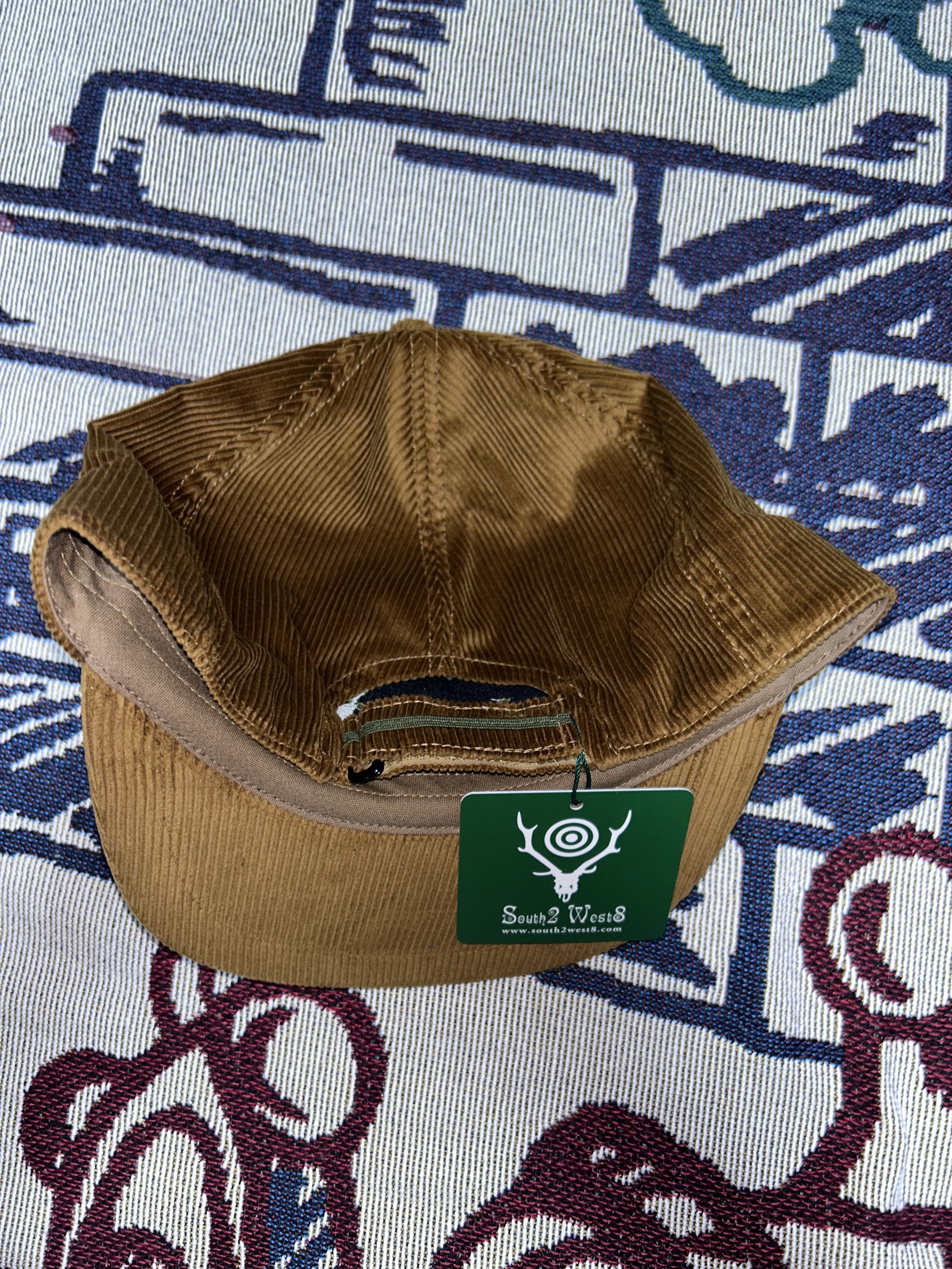 South2 West8 Corduroy Trucker Hat Brown 착용 스타일 - 3