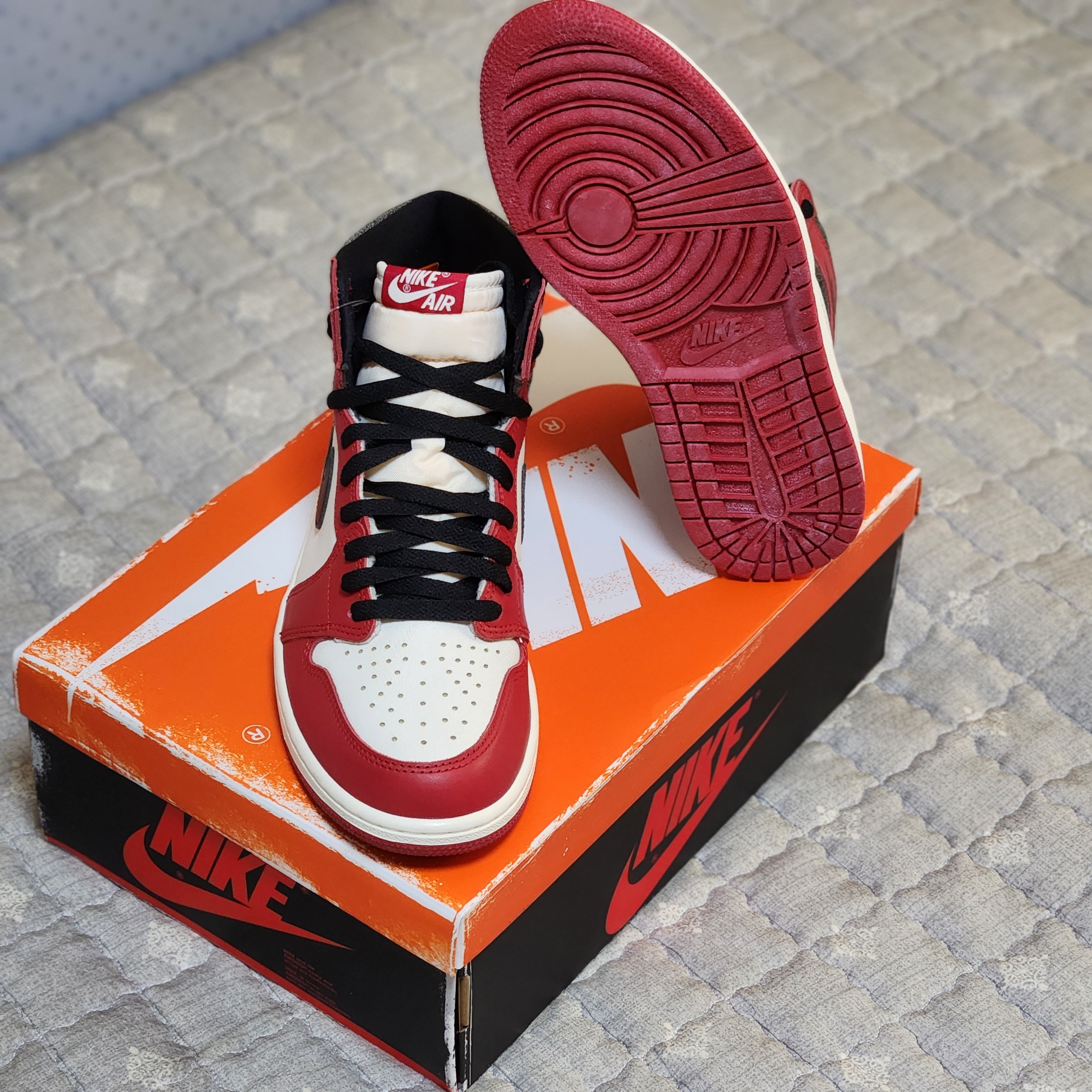 Jordan 1 Retro High OG Chicago 2022 착용 스타일 - 3
