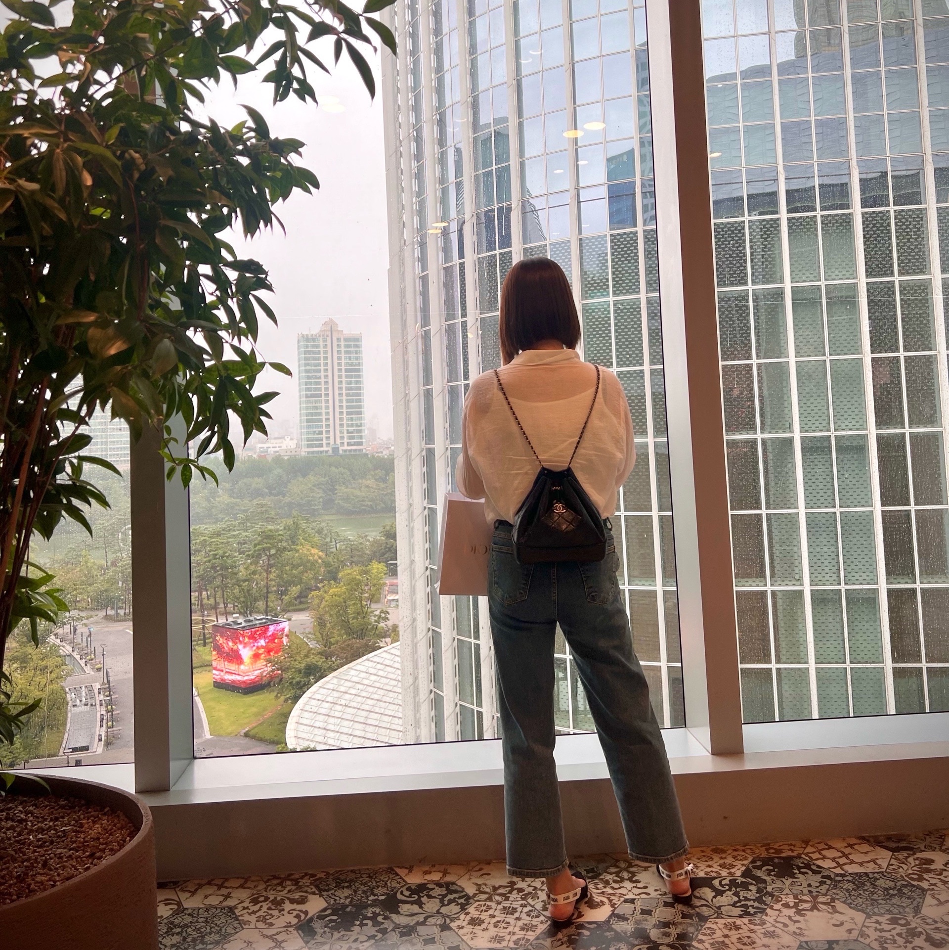 Chanel Small Gabrielle Backpack Aged Calfskin & Gold Silver Black, (W) Dior J'adior Slingback Ballerina Flat Technical Fabric Black 착용 스타일