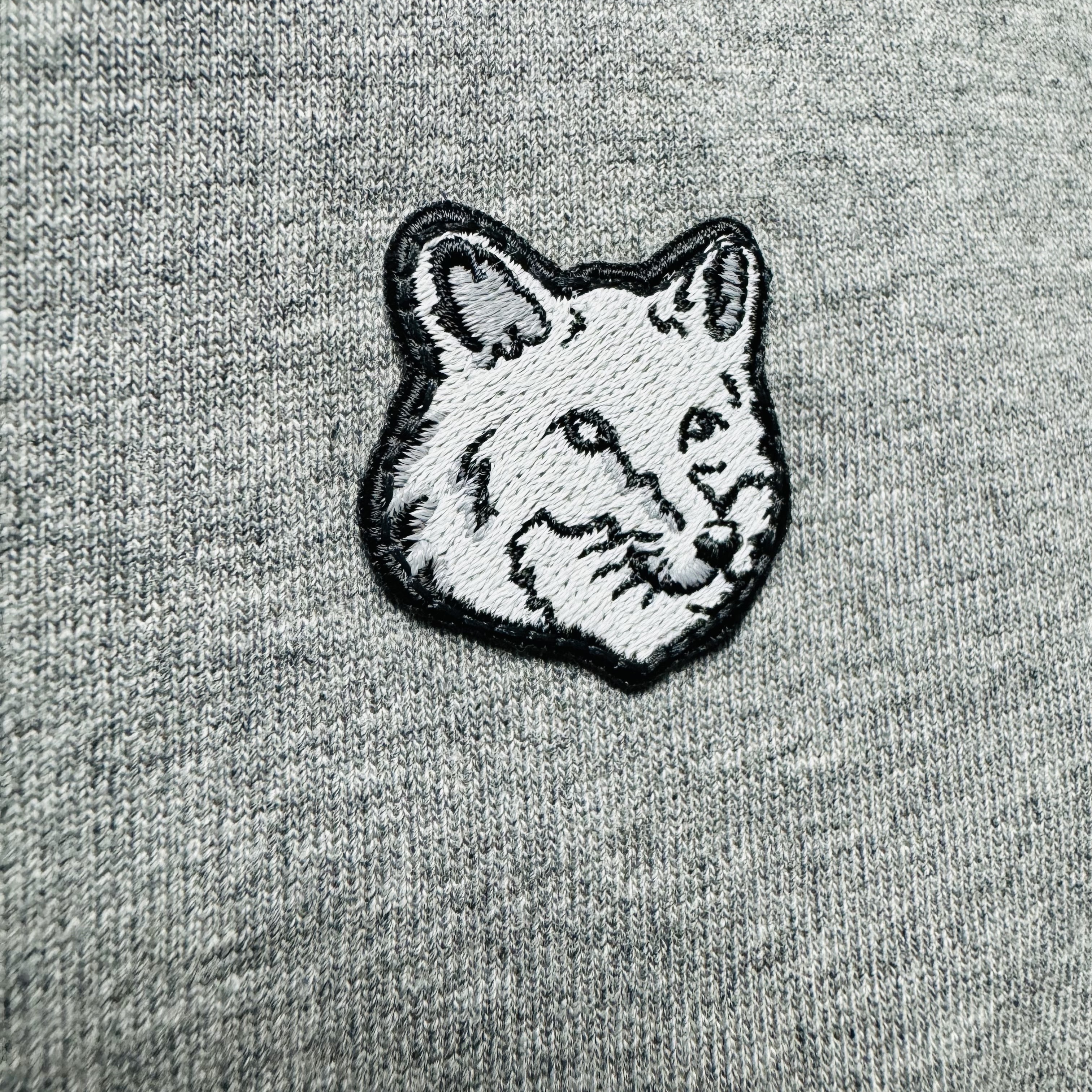 Maison Kitsune Bold Fox Head Patch Comfort T-Shirt Medium Grey Melange 착용 스타일