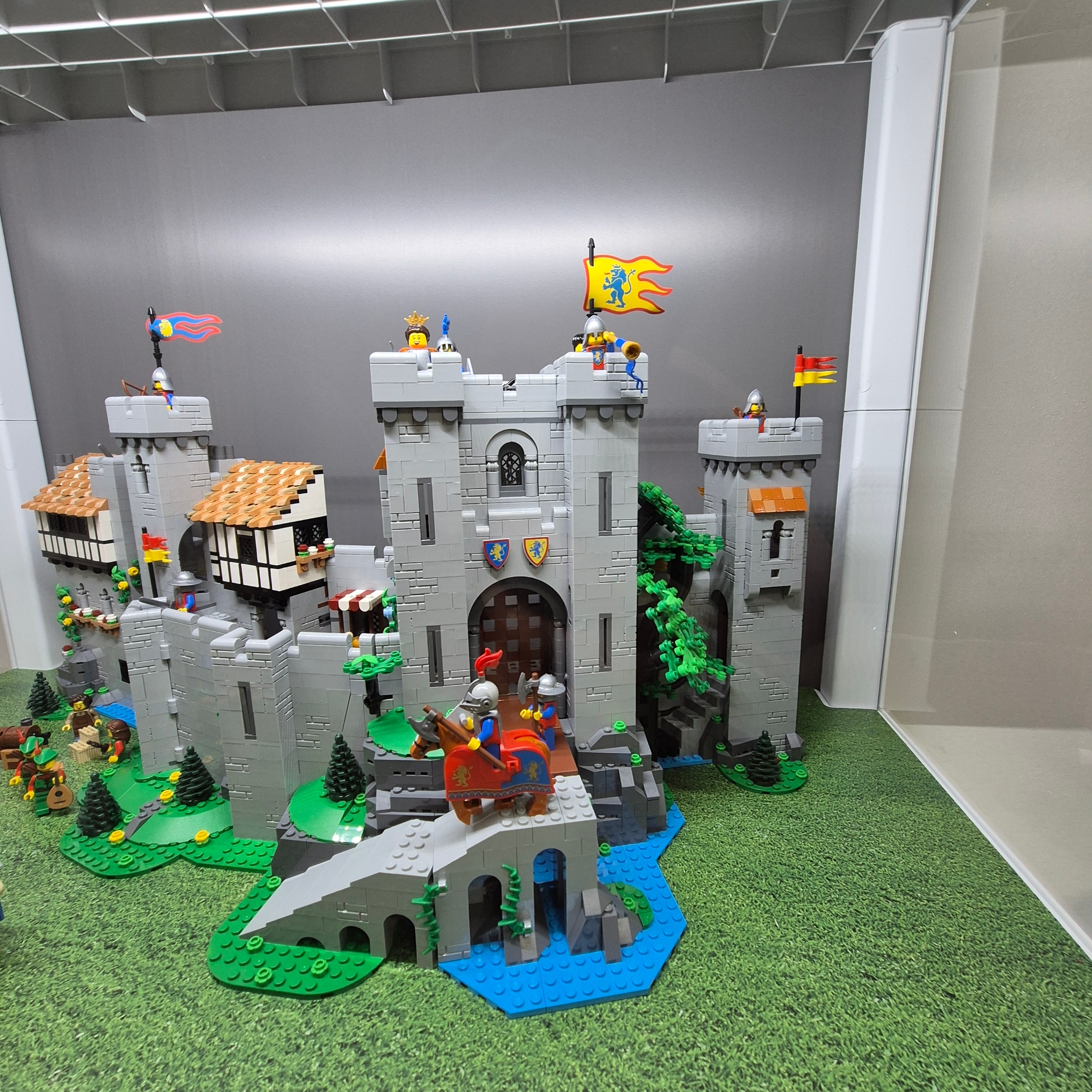 Lego Lion Knights' Castle 착용 스타일 - 2