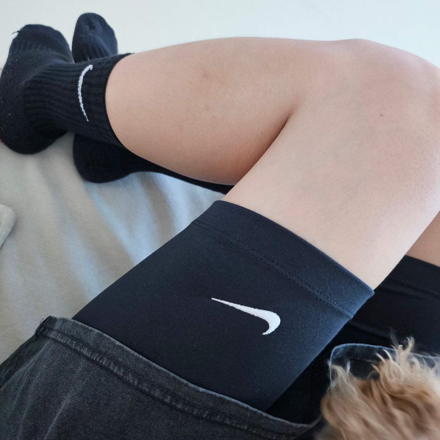 (W) Nike Essential Mid Rise Bike Shorts Black - Asia 착용 스타일