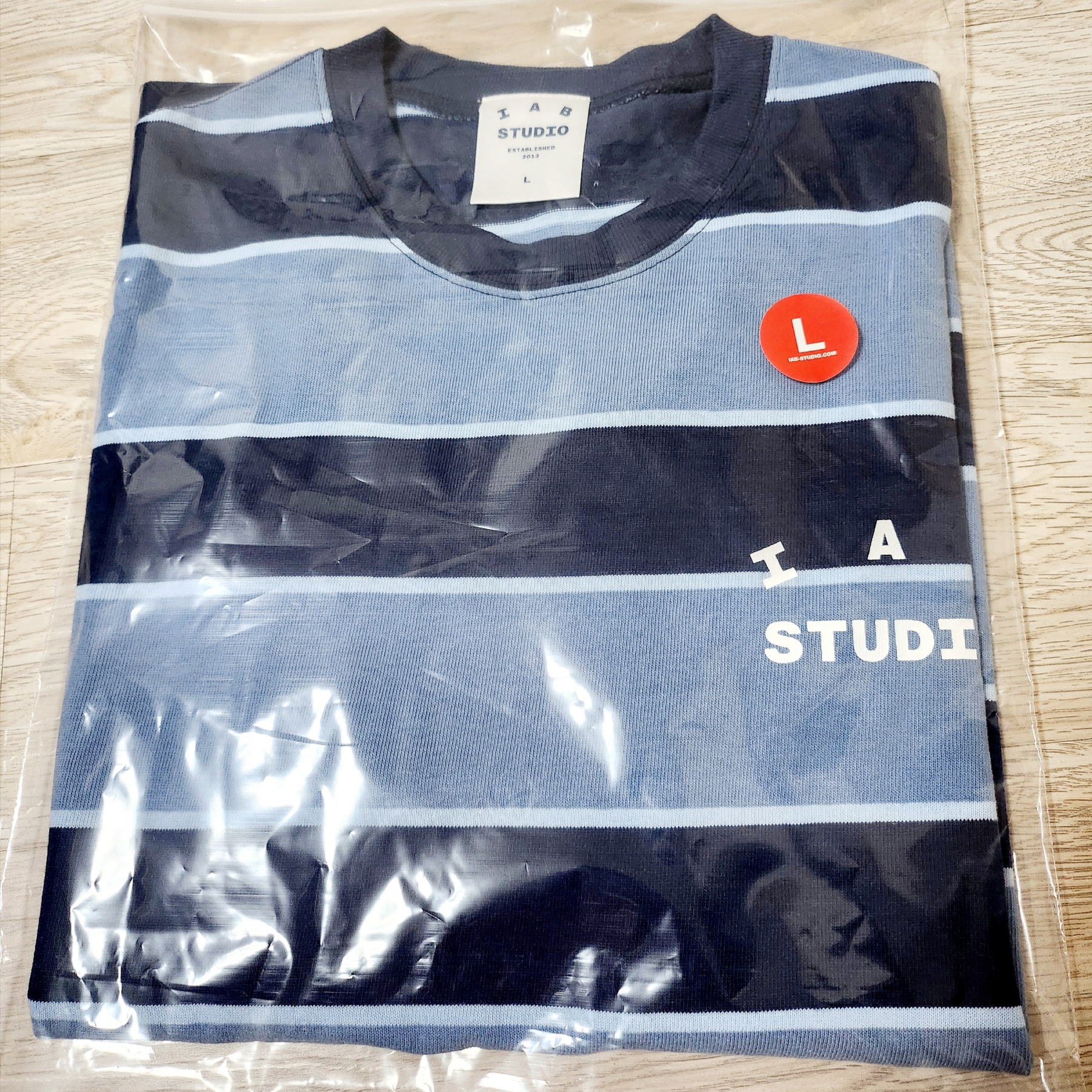 IAB Studio Striped T-Shirt Blue White 착용 스타일