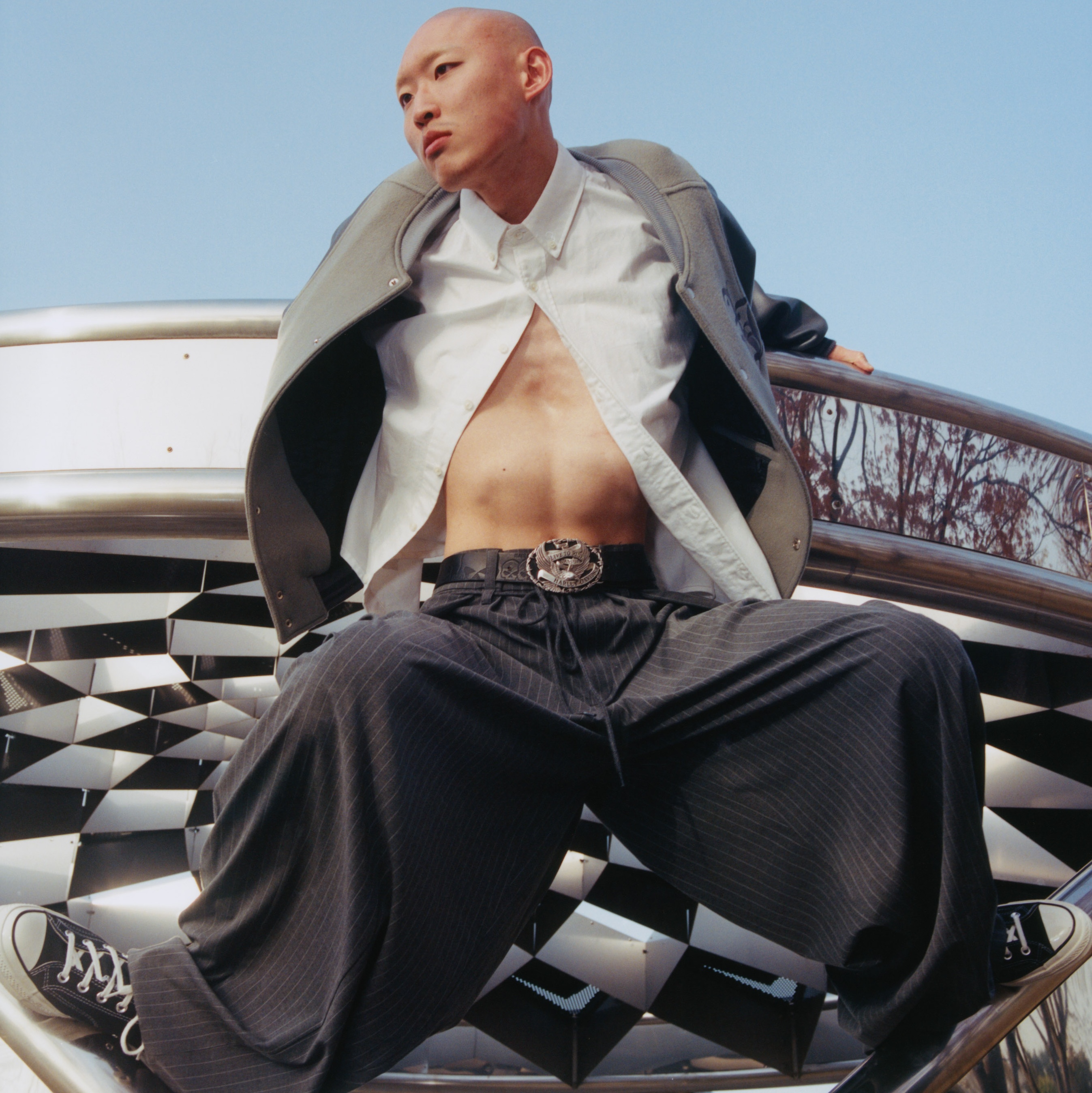 Ajobyajo 3L Pants Navy 착용 스타일