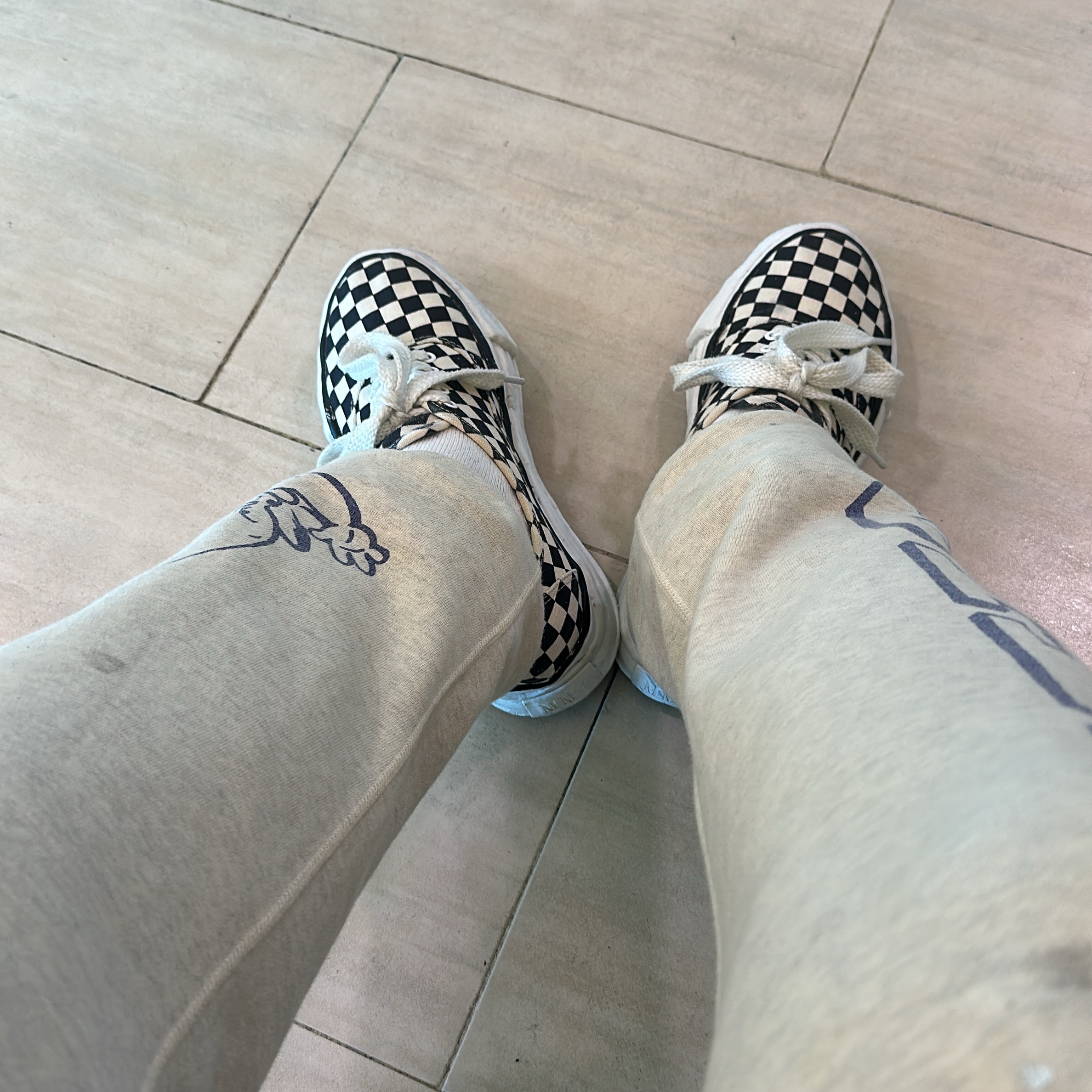 Kapital 14 oz. Denim 5P Bone Embroidery Short Pants Black, Jordan 1 x Travis Scott Retro Low OG SP Black Phantom 착용 스타일 - 2