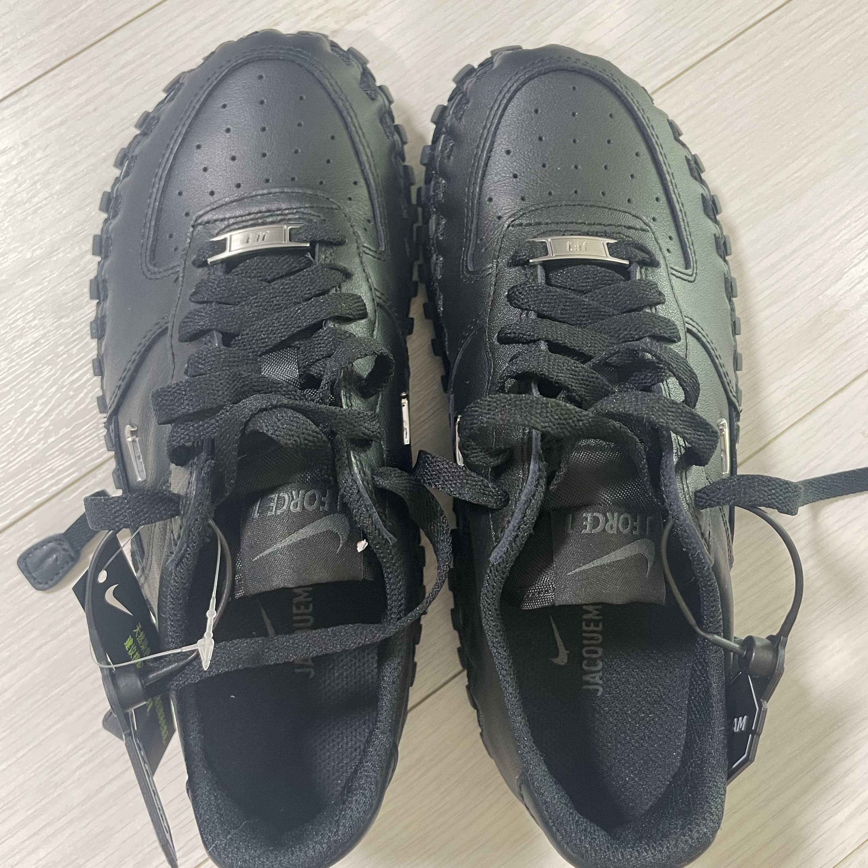 Nike x Jacquemus J Force 1 Low LX SP Black 착용 스타일