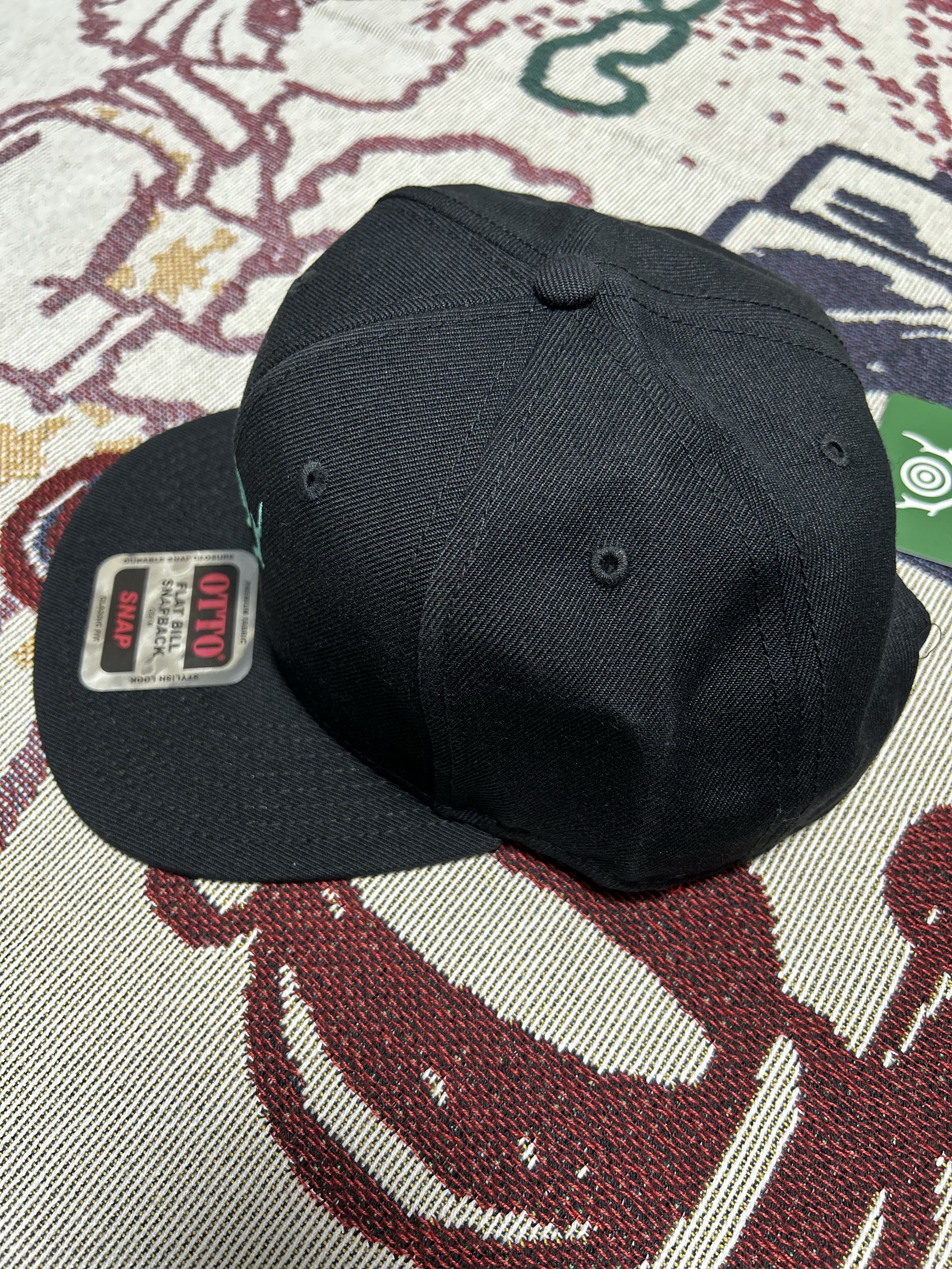 South2 West8 S&T Emb. Baseball Cap Black 착용 스타일 - 2