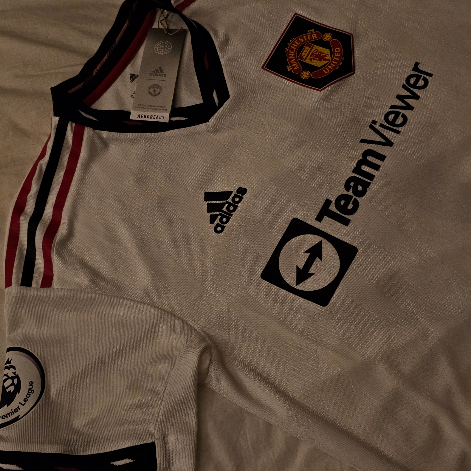 Adidas Manchester United 2022/23 Away Authentic Jersey White - US Sizing (Non Marking Ver.) 착용 스타일