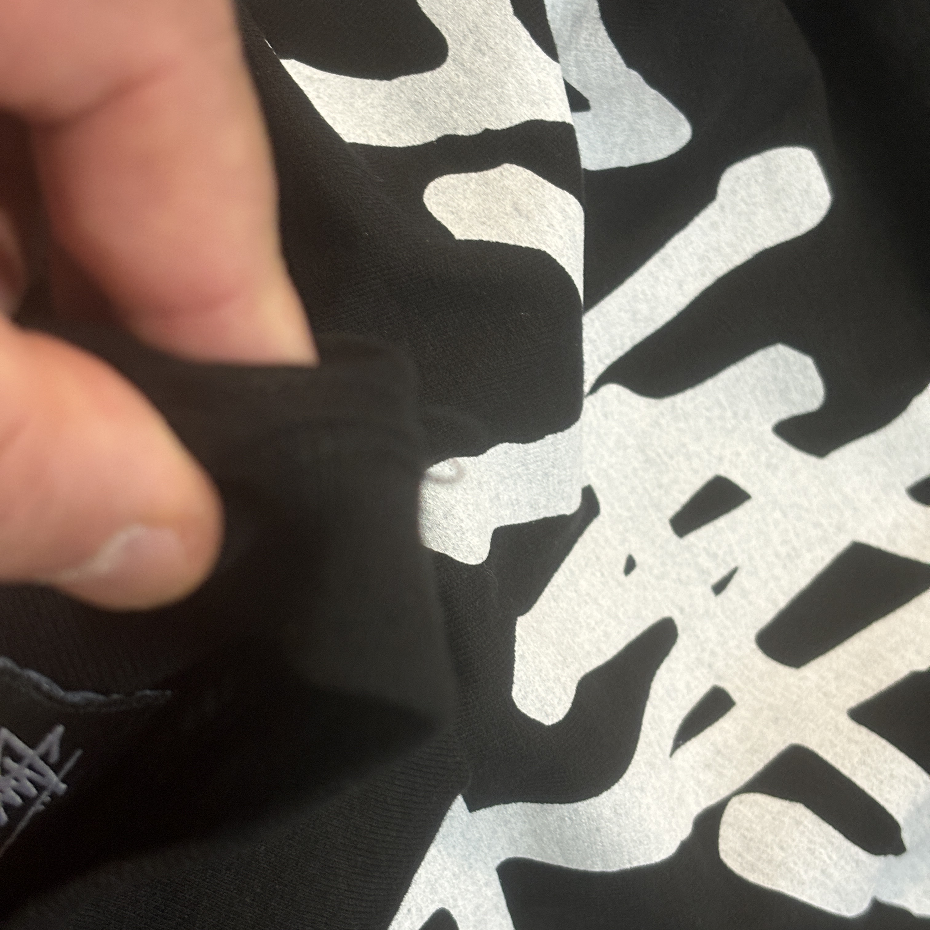 Stussy Basic Stussy Pigment Dyed T-Shirt Black 2024 착용 스타일 - 2