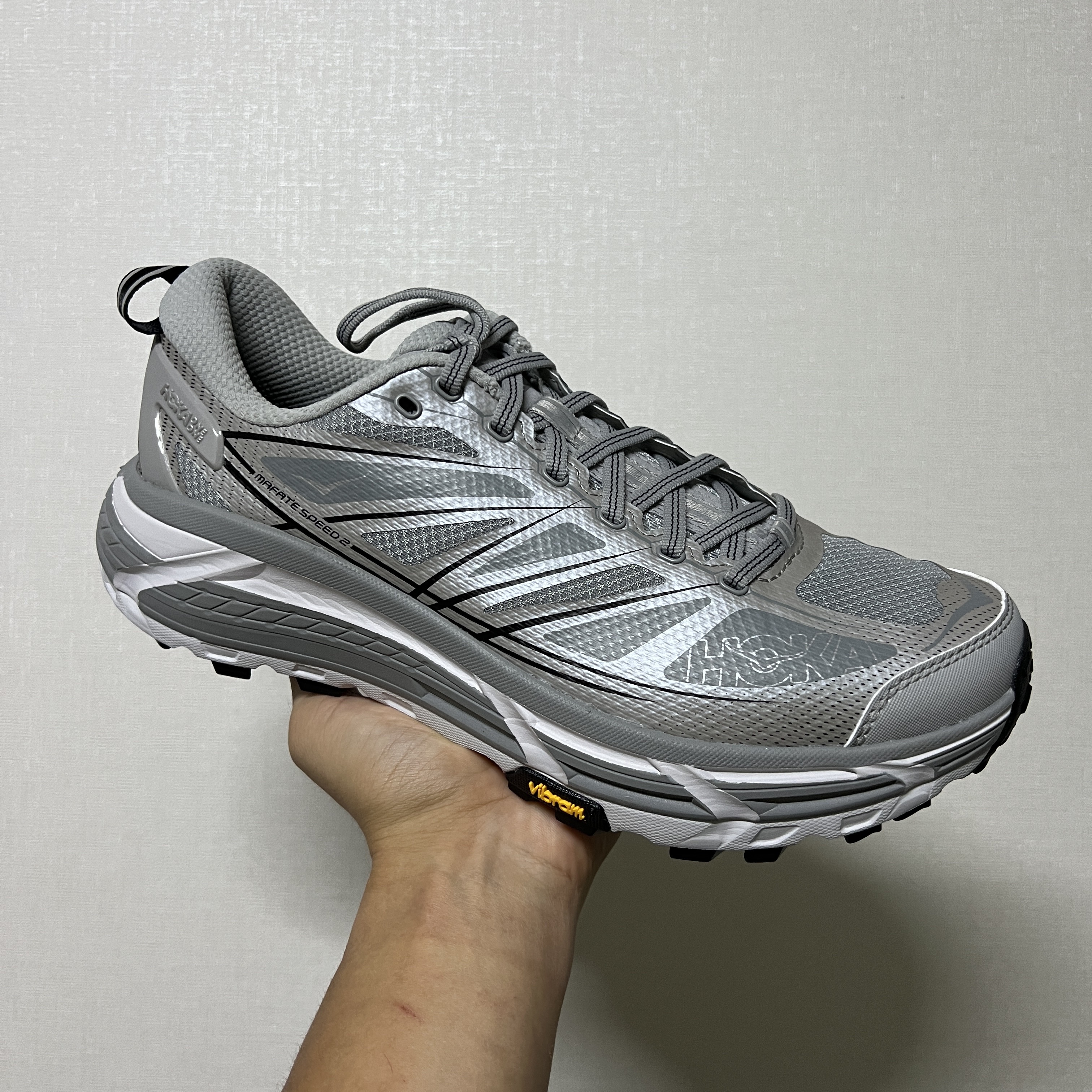 Hoka Mafate Speed 2 Stellar Grey Galactic Grey 착용 스타일