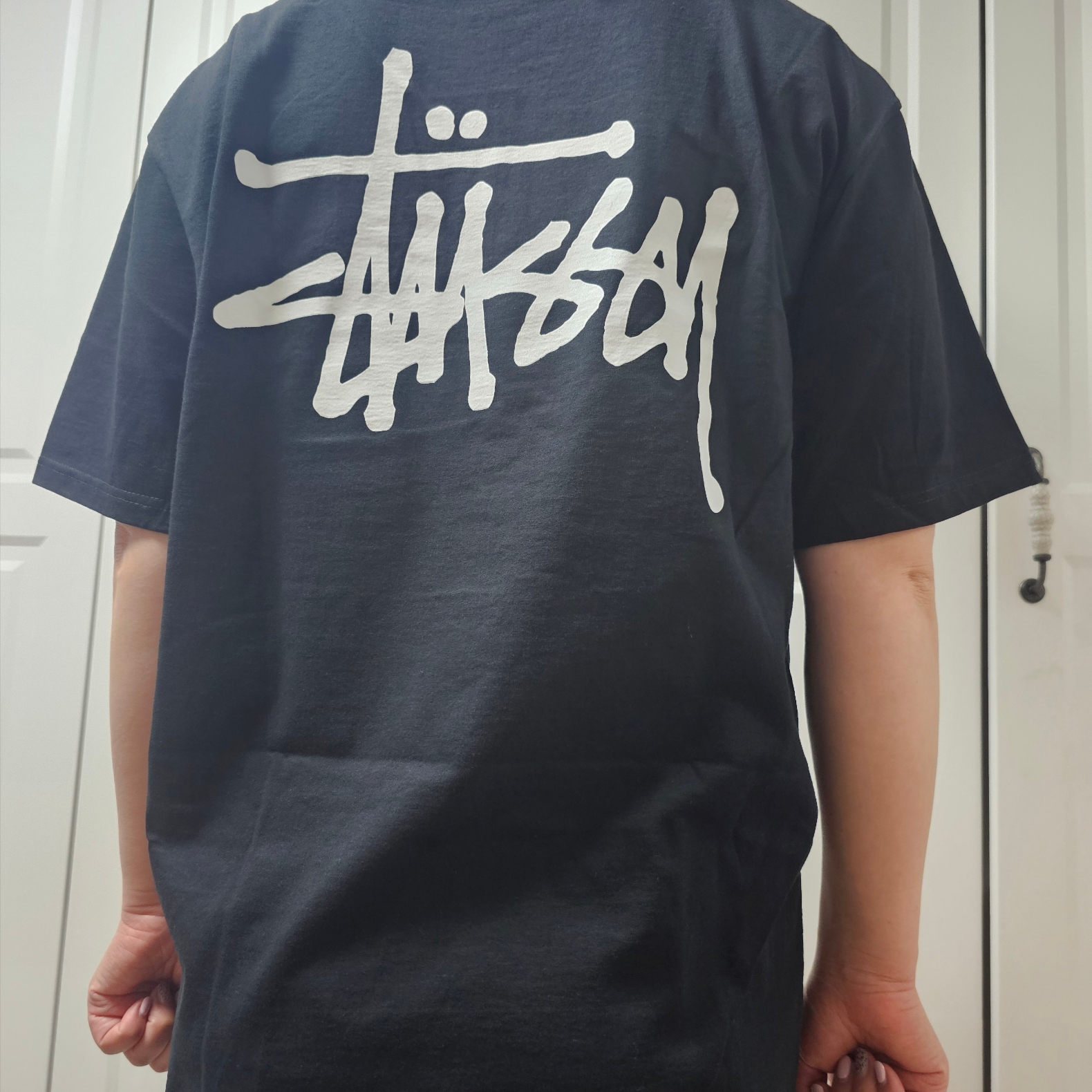 Stussy Basic Stussy T-Shirt Black 2024, 2025 착용 스타일