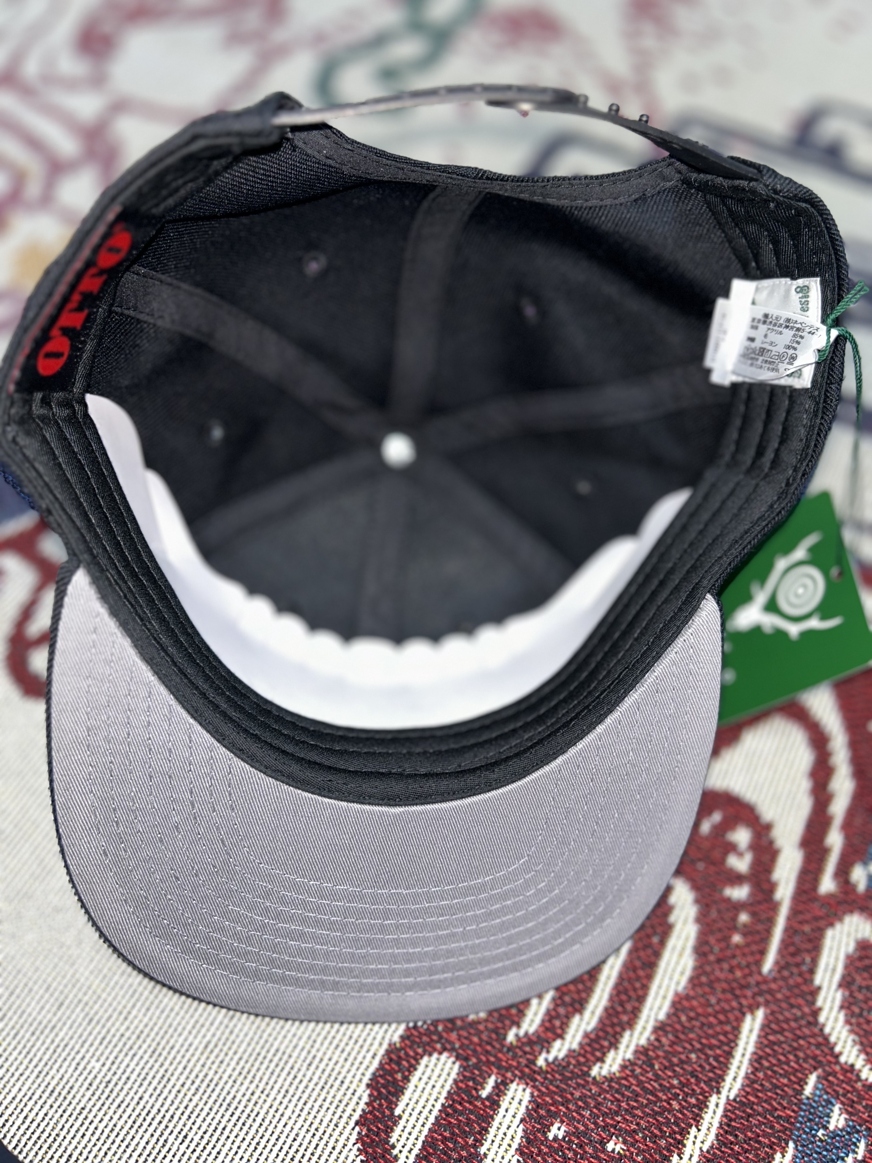 South2 West8 S&T Emb. Baseball Cap Black 착용 스타일 - 3