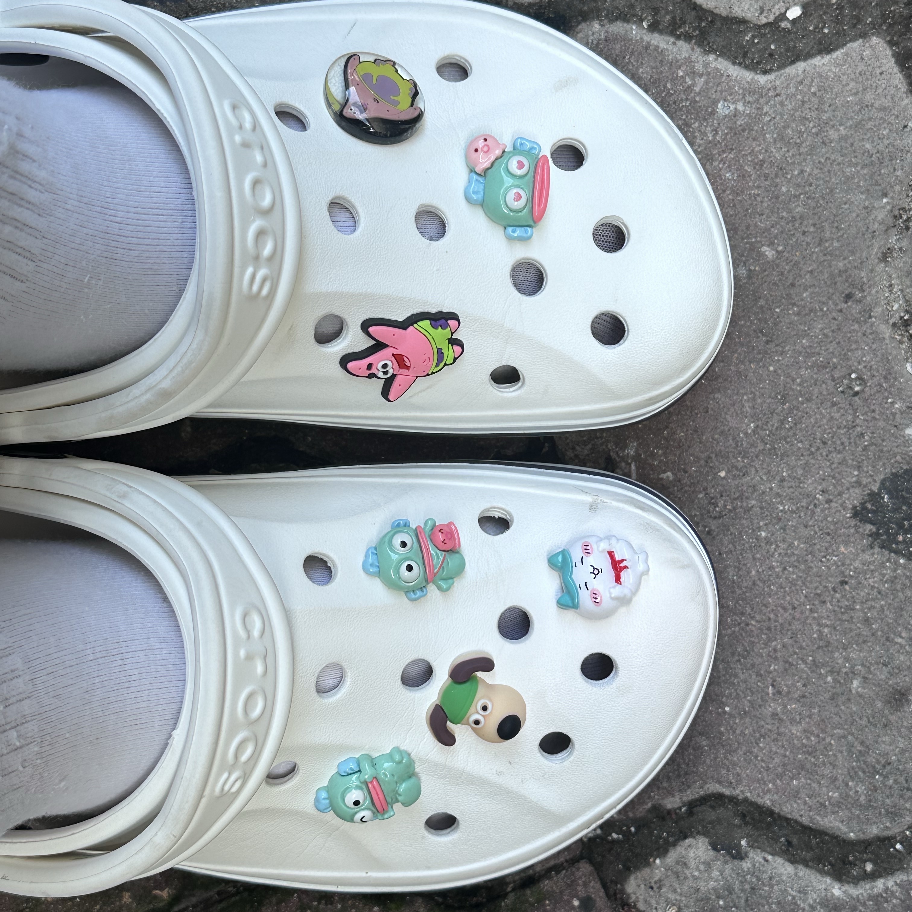 Crocs Bayaband Clog White Navy 착용 스타일