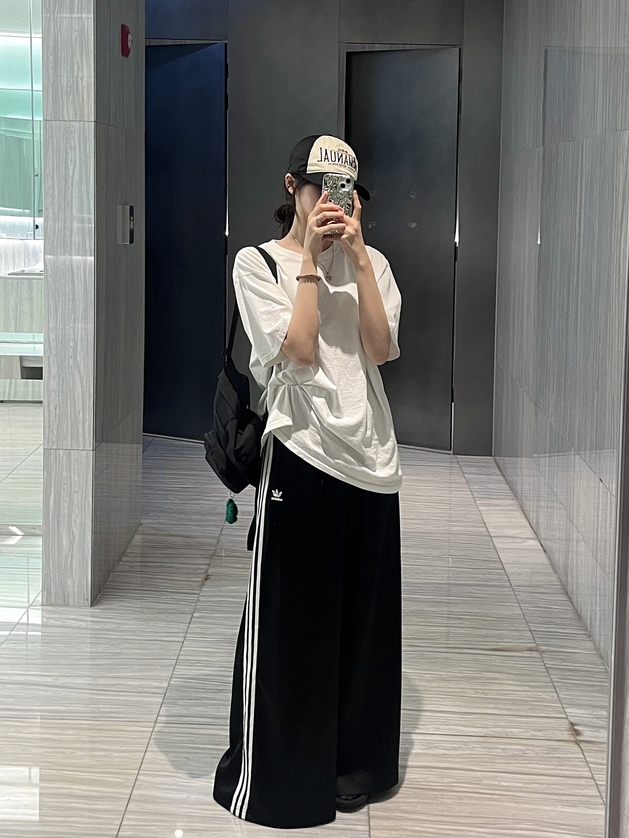 (W) Adidas Satin Wide Leg Joggers Black - KR Sizing, Jansport Half Pint Mini Backpack Black 착용 스타일