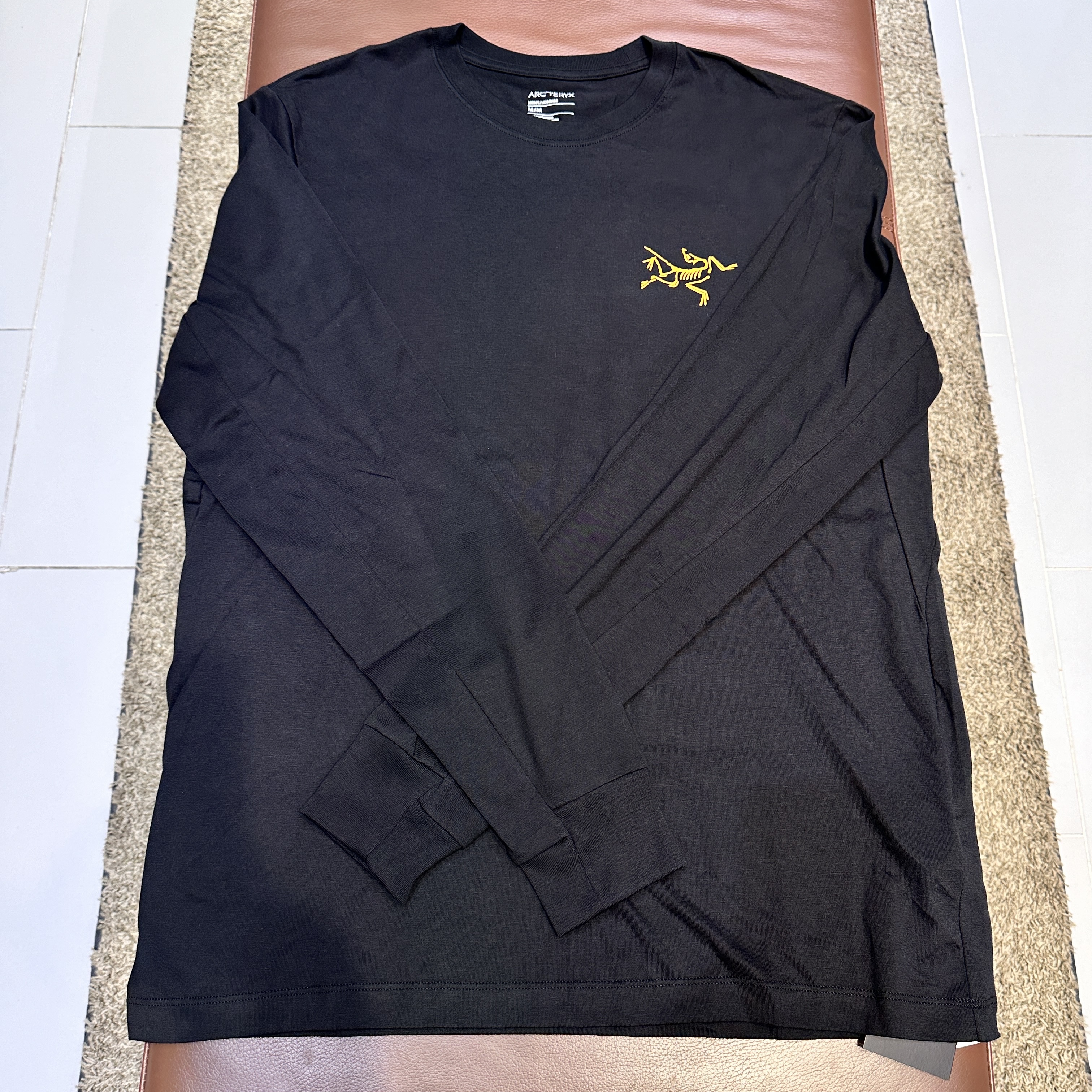 Arc'teryx Arc'Multi Bird Logo LS T-Shirt Black 착용 스타일 - 1