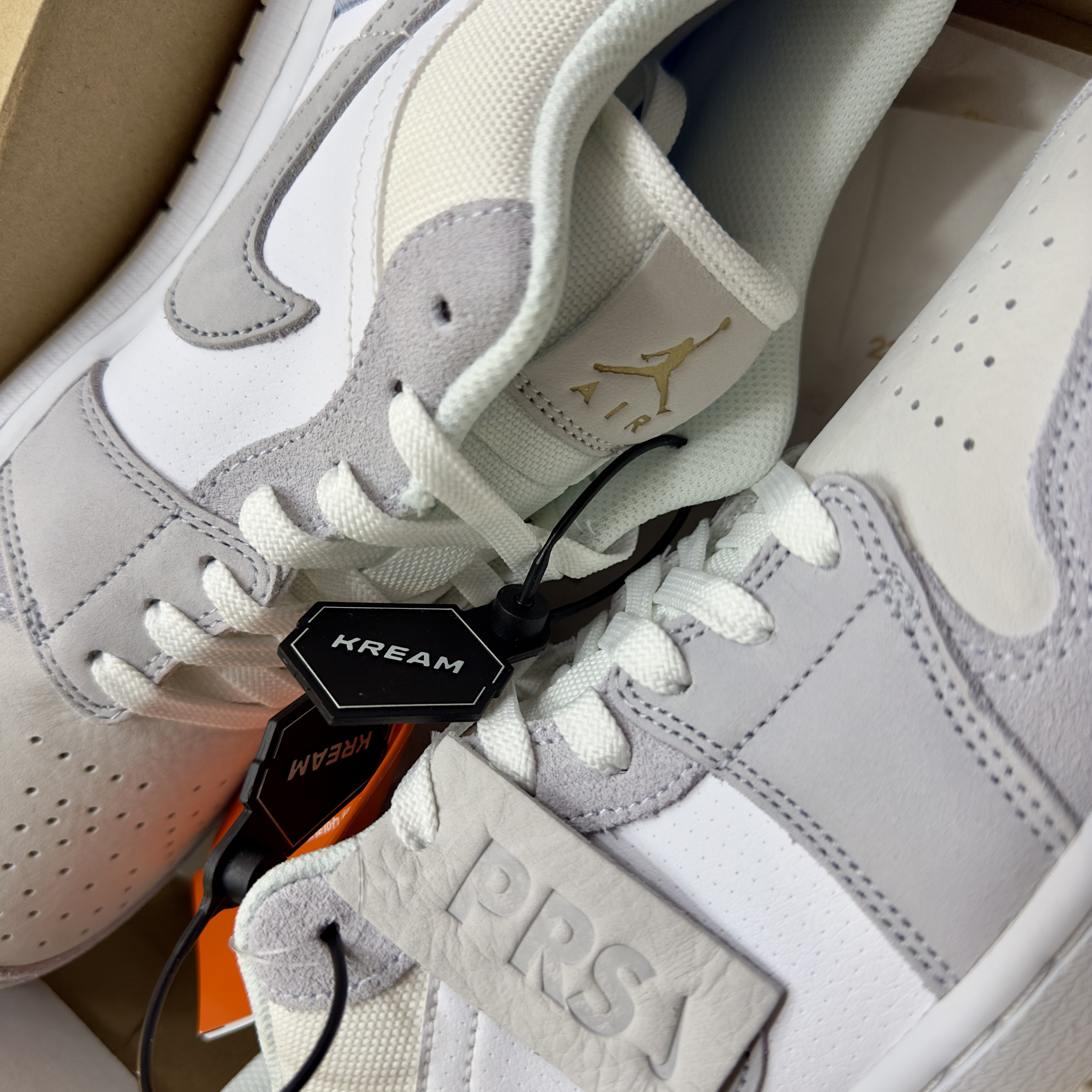 Jordan 1 Low Paris 착용 스타일