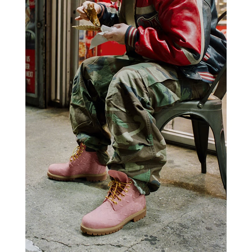 Timberland Premium 6 inch Waterproof Boot Wheat Nubuck - Wide, Timberland x Supreme Diamond Plate 6 Inch Premium Waterproof Boot Pink - 23FW - Medium 착용 스타일 - 5