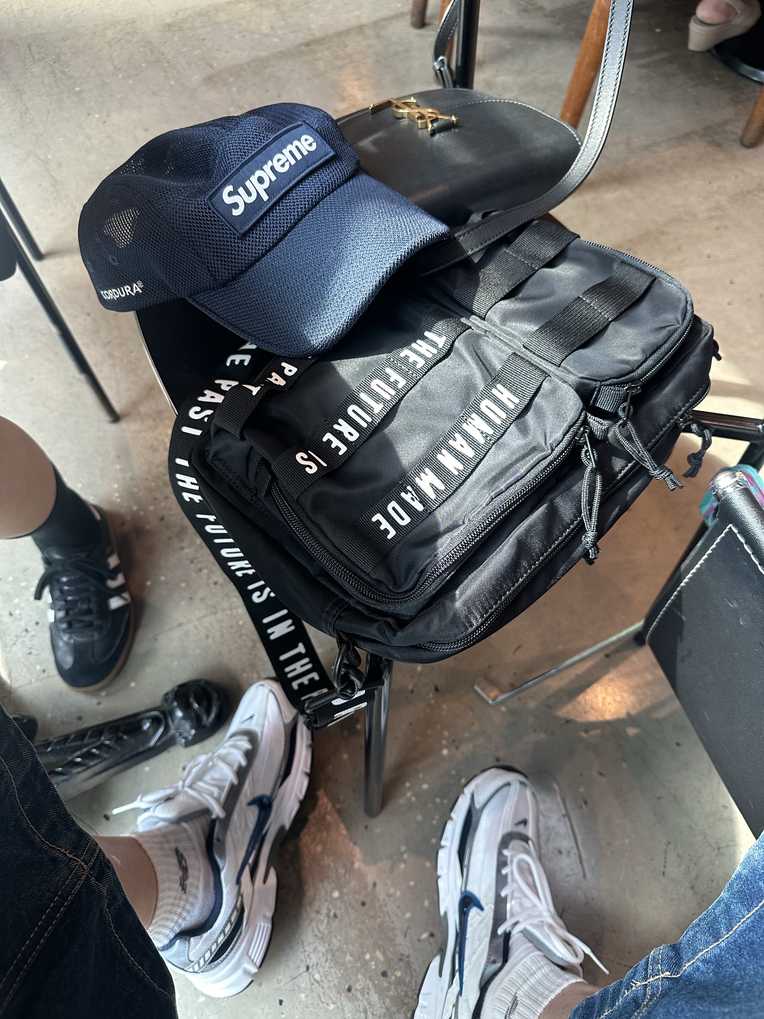 Human Made Military Pouch Large Black, Nike Initiator White Obsidian Metallic Cool Grey 착용 스타일