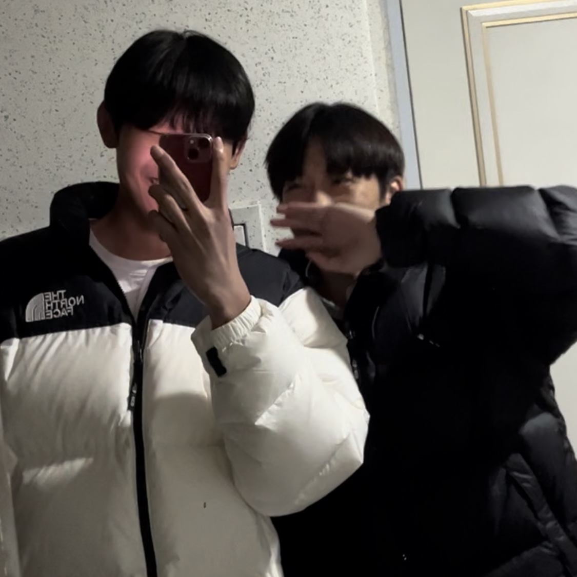 The North Face 1996 Eco Nuptse Jacket White 착용 스타일