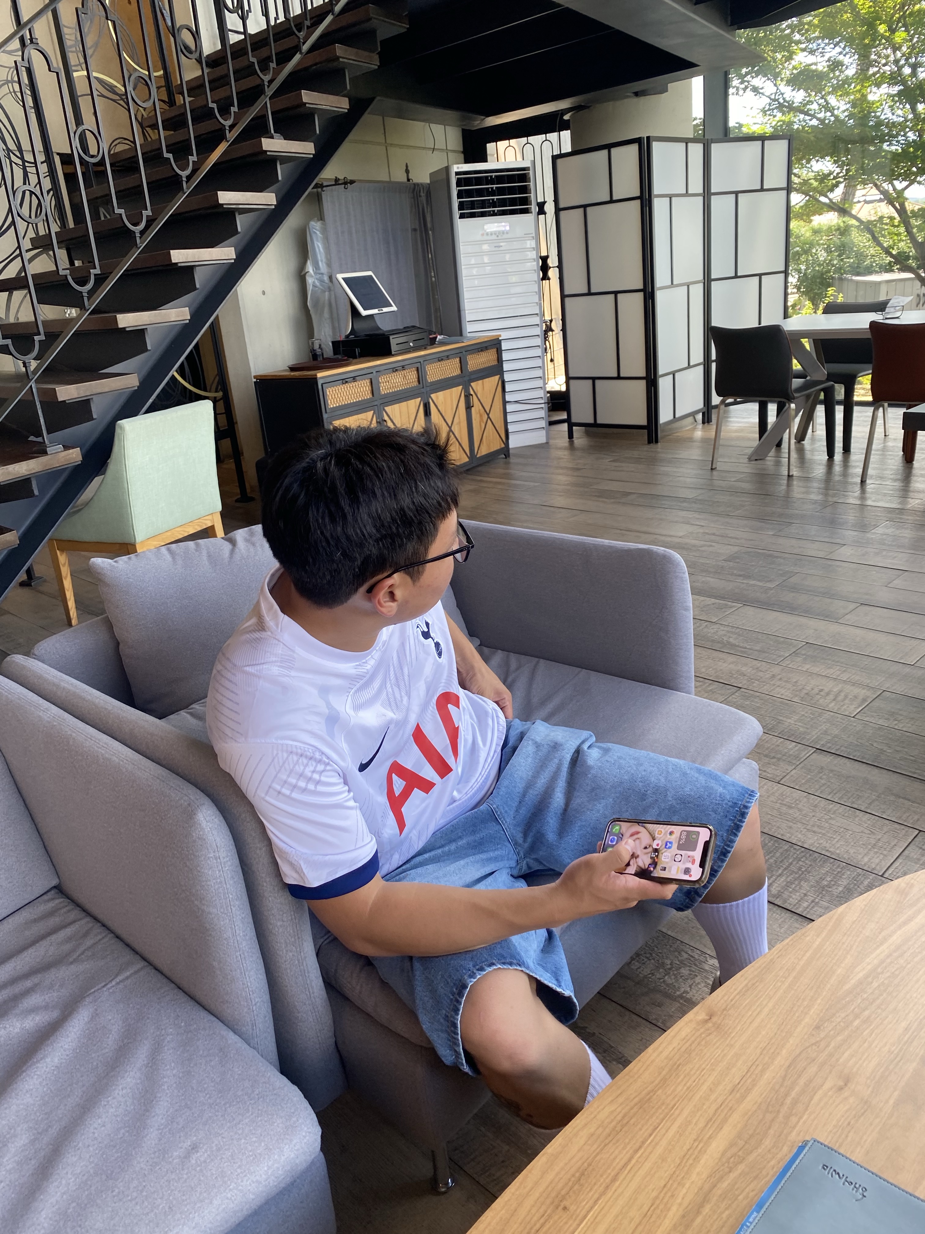 Nike Tottenham Hotspur 2023/24 Dri-Fit Stadium Home Jersey White (Non Marking Ver.), Vans Style 36 Marshmallow Racing Red 착용 스타일 - 2