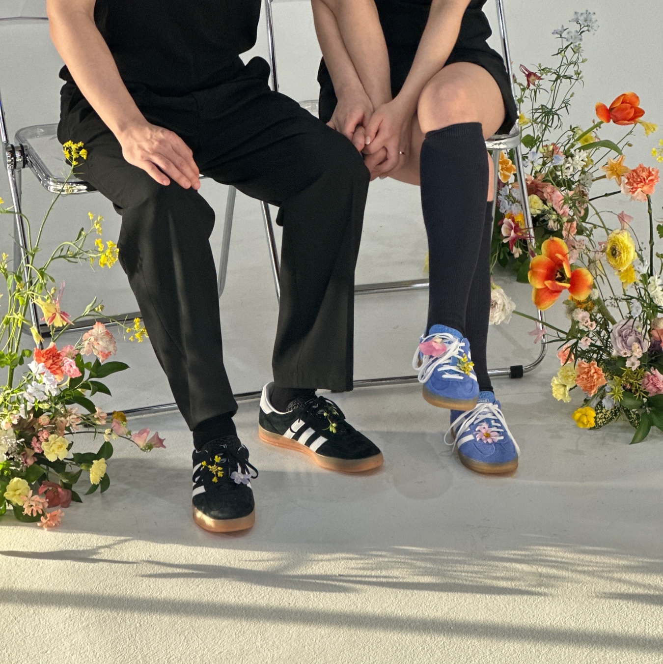(W) Adidas Gazelle Indoor Blue Fusion Cloud White, Adidas Gazelle Indoor Core Black 착용 스타일