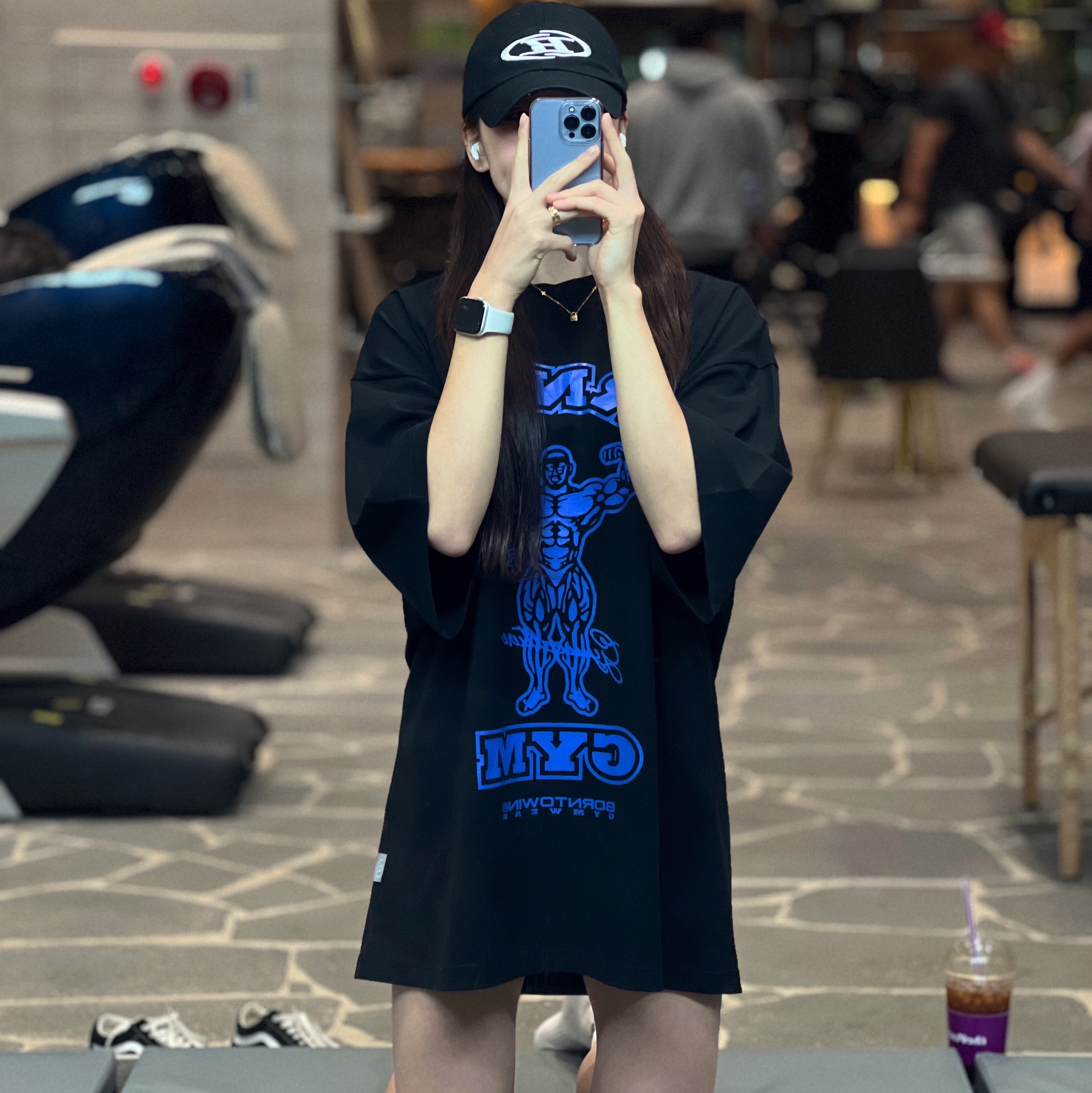 BORN TO WIN B Symbol Big Logo Ball Cap Black, BORN TO WIN Raiseborn Over Fit T-Shirts Black Blue 착용 스타일