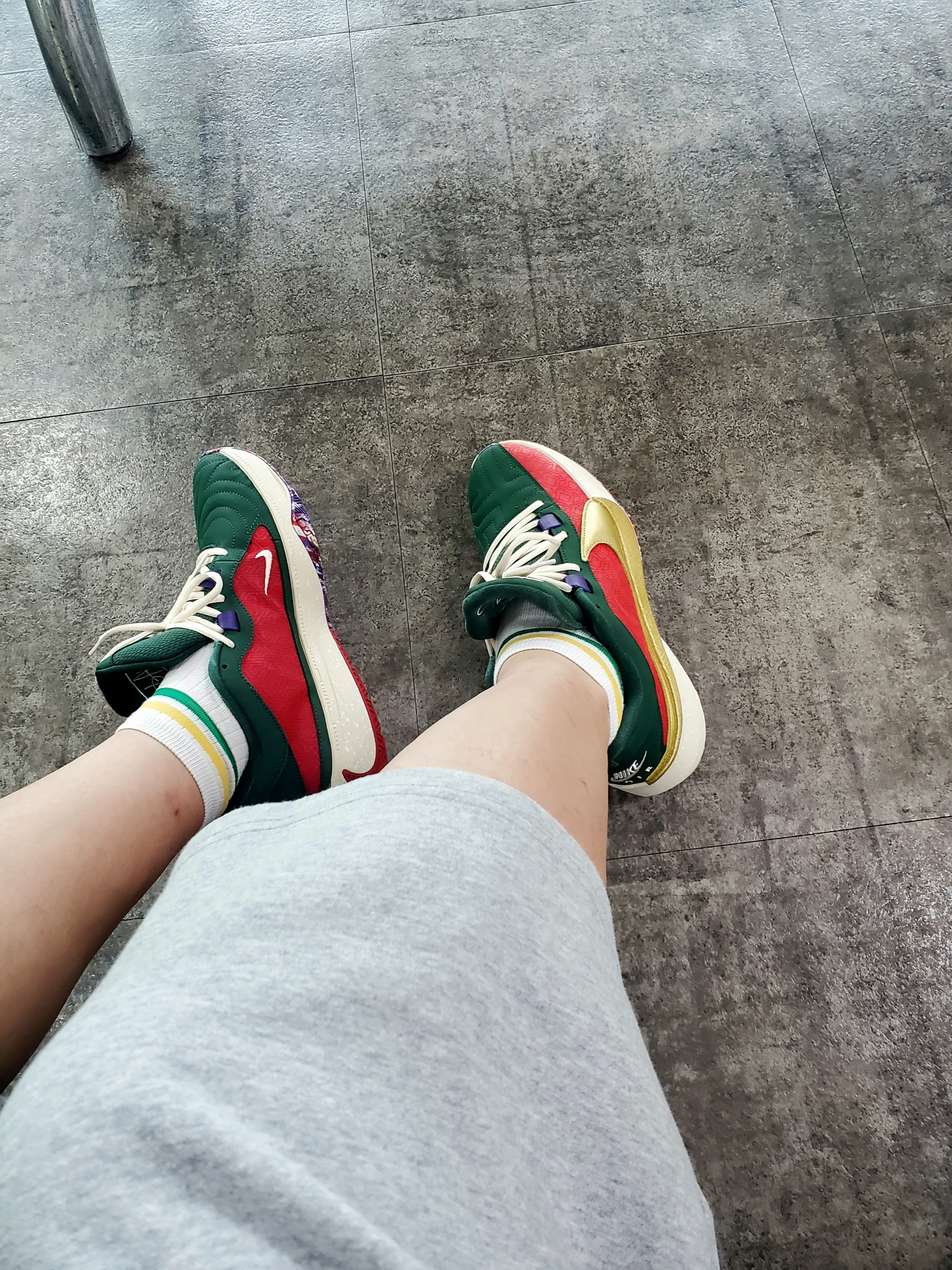 Nike Zoom Freak 5 EP Gym Red 착용 스타일 - 1