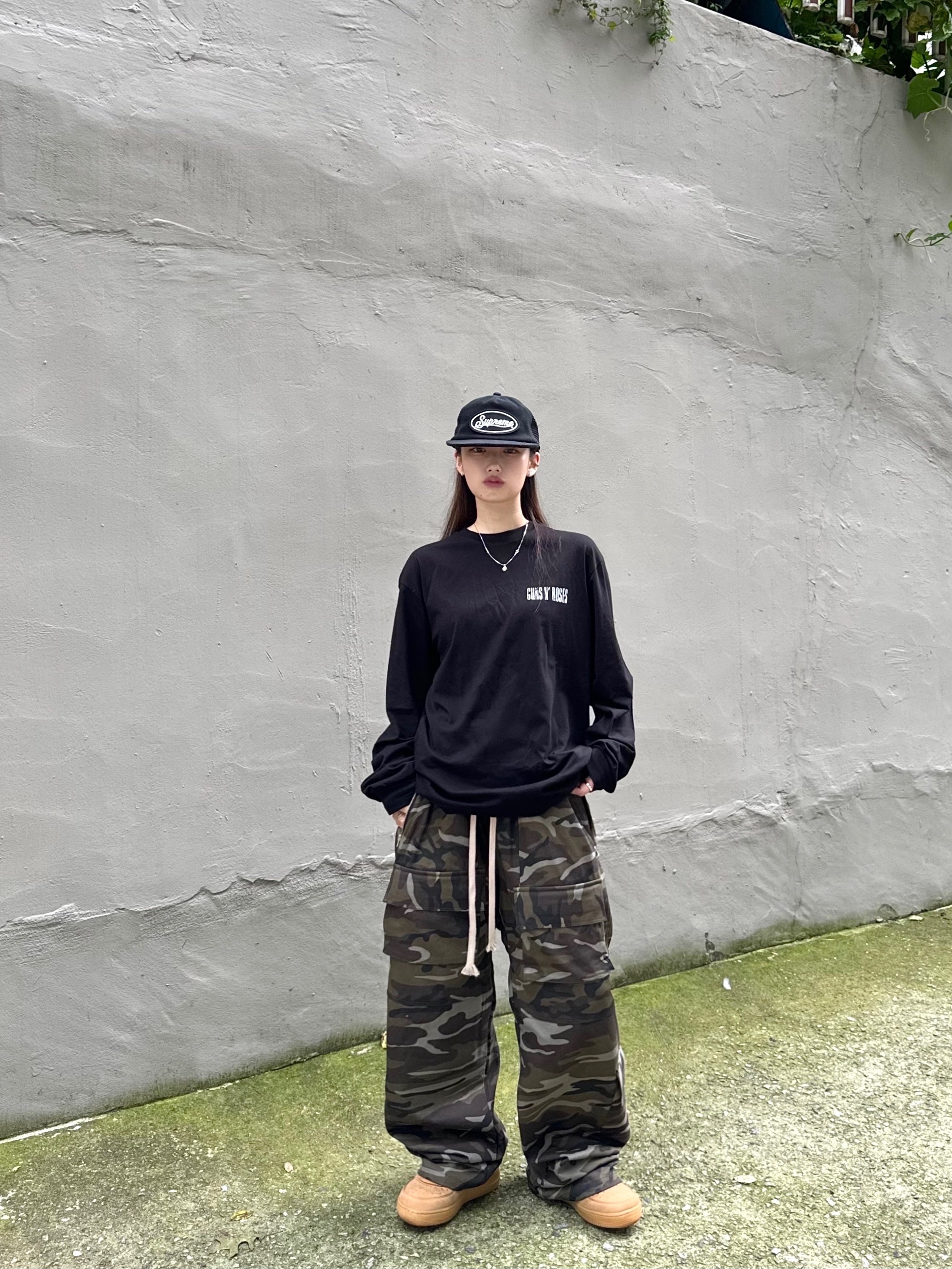 Supreme Terry Mesh Back 5-Panel Black - 24SS, Nike Air Force 1 '07 WB Flax 착용 스타일 - 1