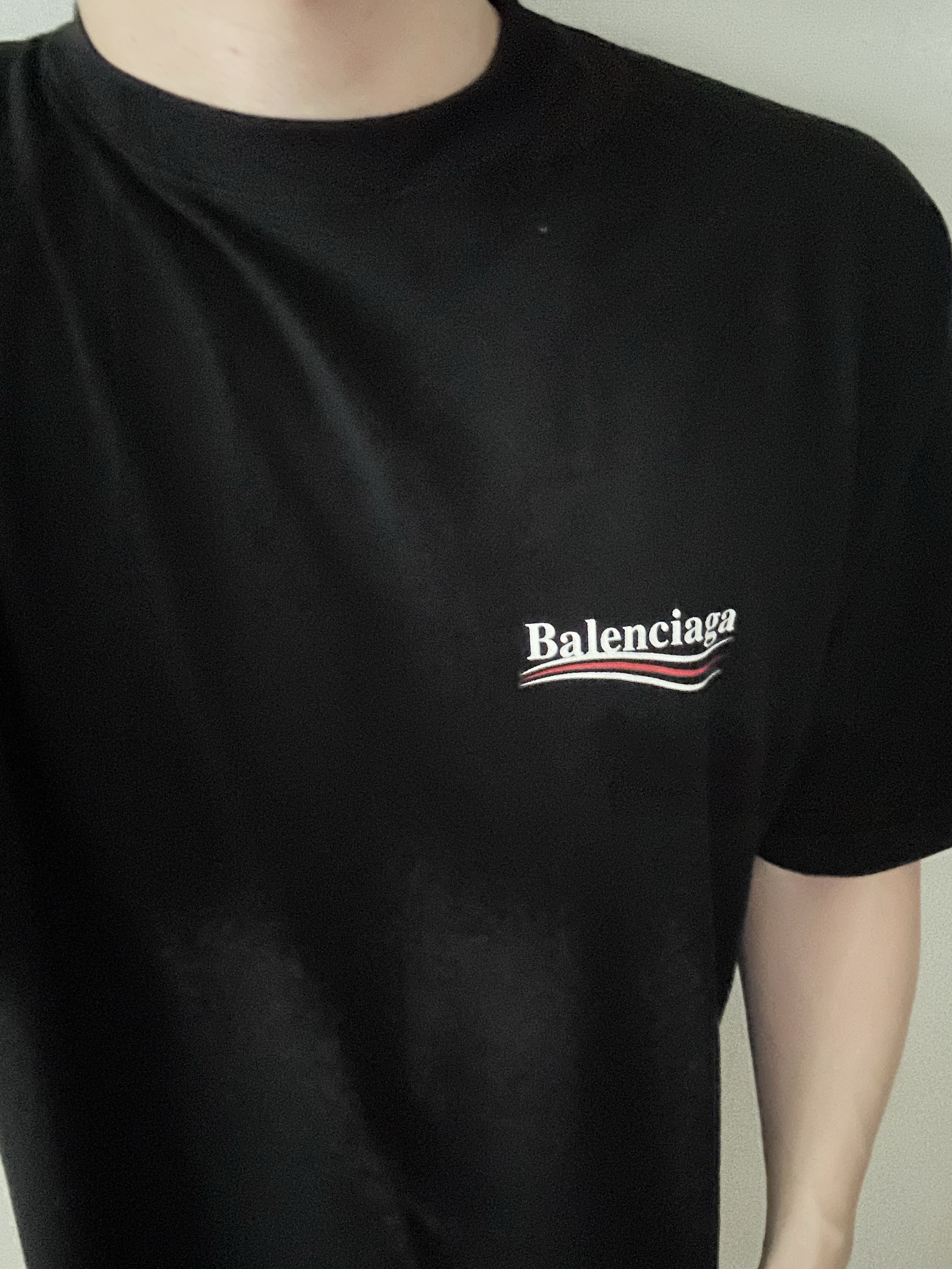 Balenciaga Political Campaign T-Shirt Regular Fit Black 착용 스타일