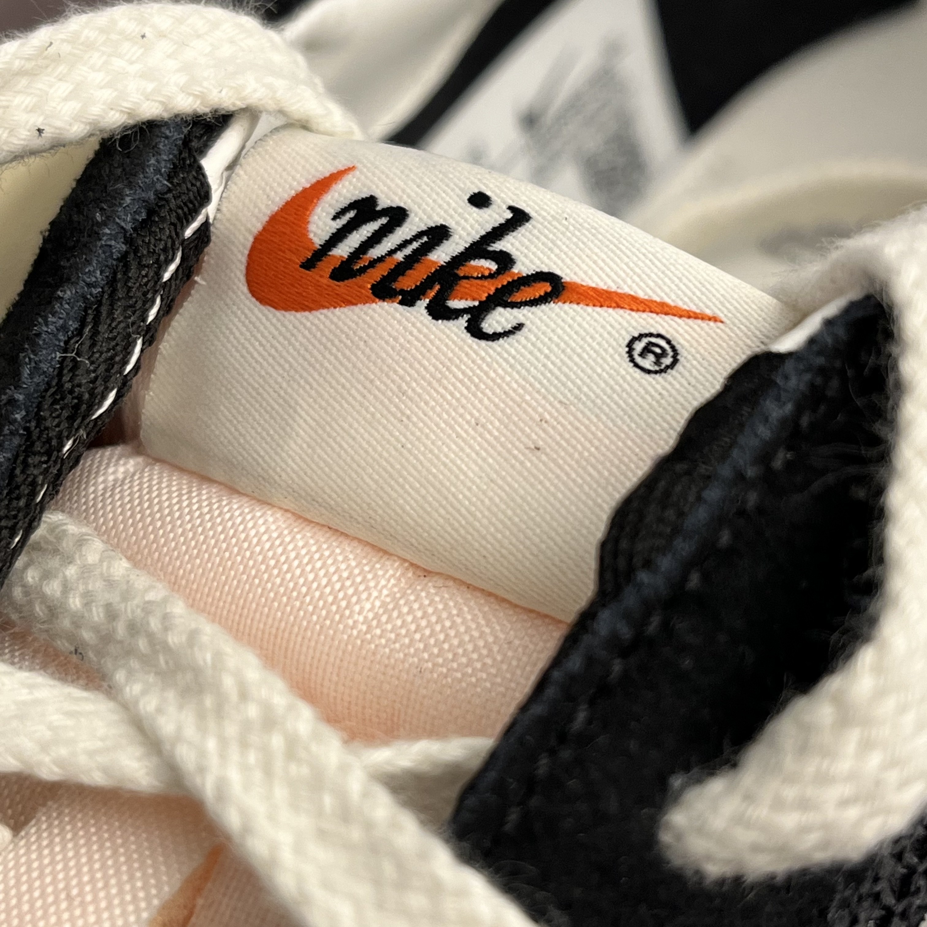 Nike LD-1000 SP Black and Sail 착용 스타일 - 2