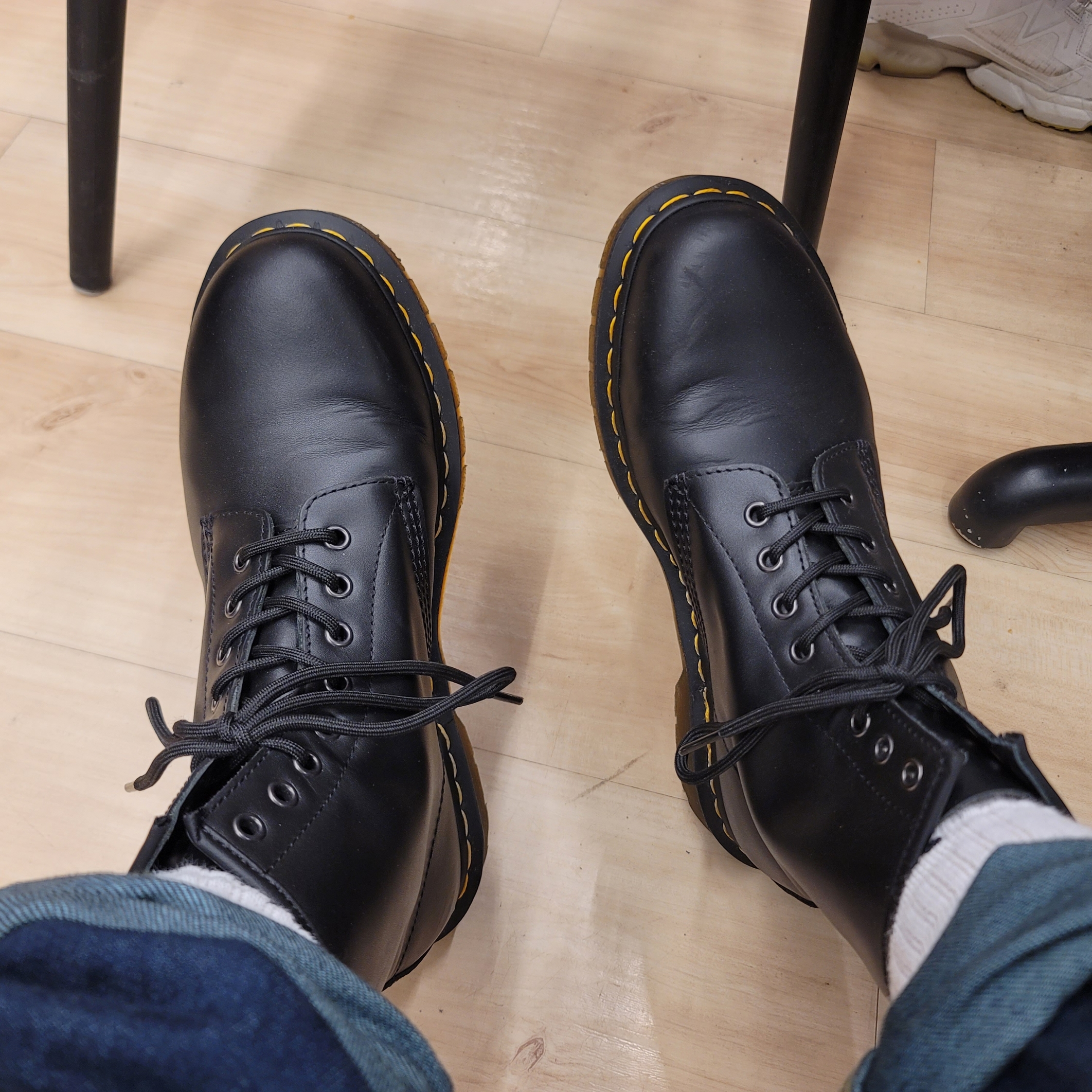 Dr. Martens 1460 Nappa Leather Lace Up Boots Black, Casio G-Shock GA-2100-1A 착용 스타일 - 2