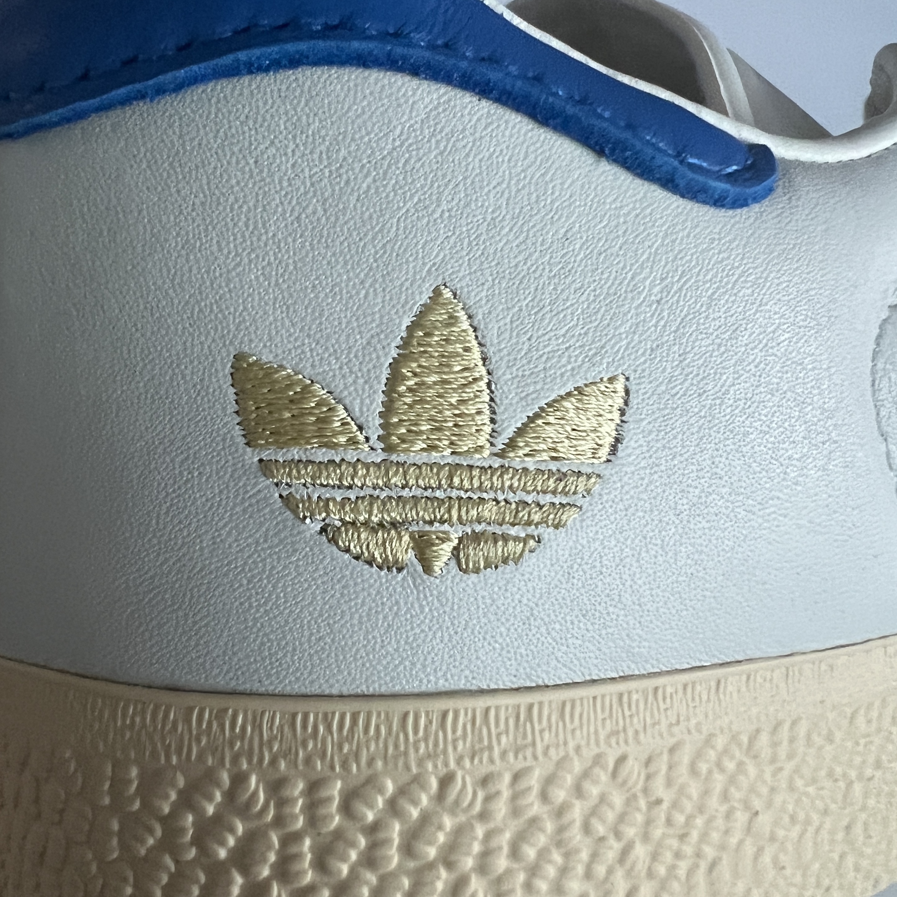 Adidas x Shoe Palace Originals Gazelle 85 SMU Bold Blue 착용 스타일 - 2