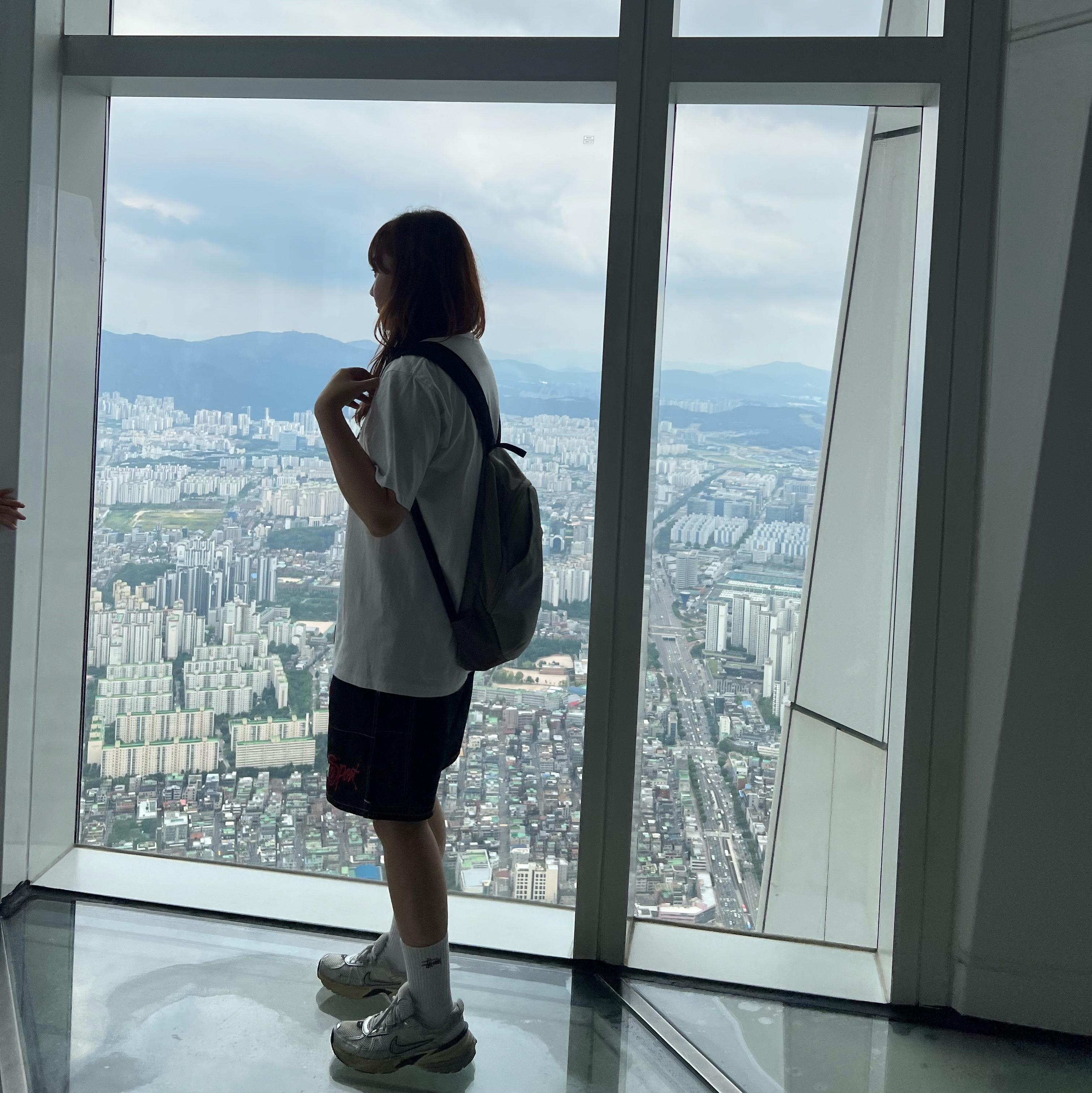 Mischief Rhombus Backpack Pink Grey, BAPE ABC Camo College T-Shirt White Green 착용 스타일 - 1