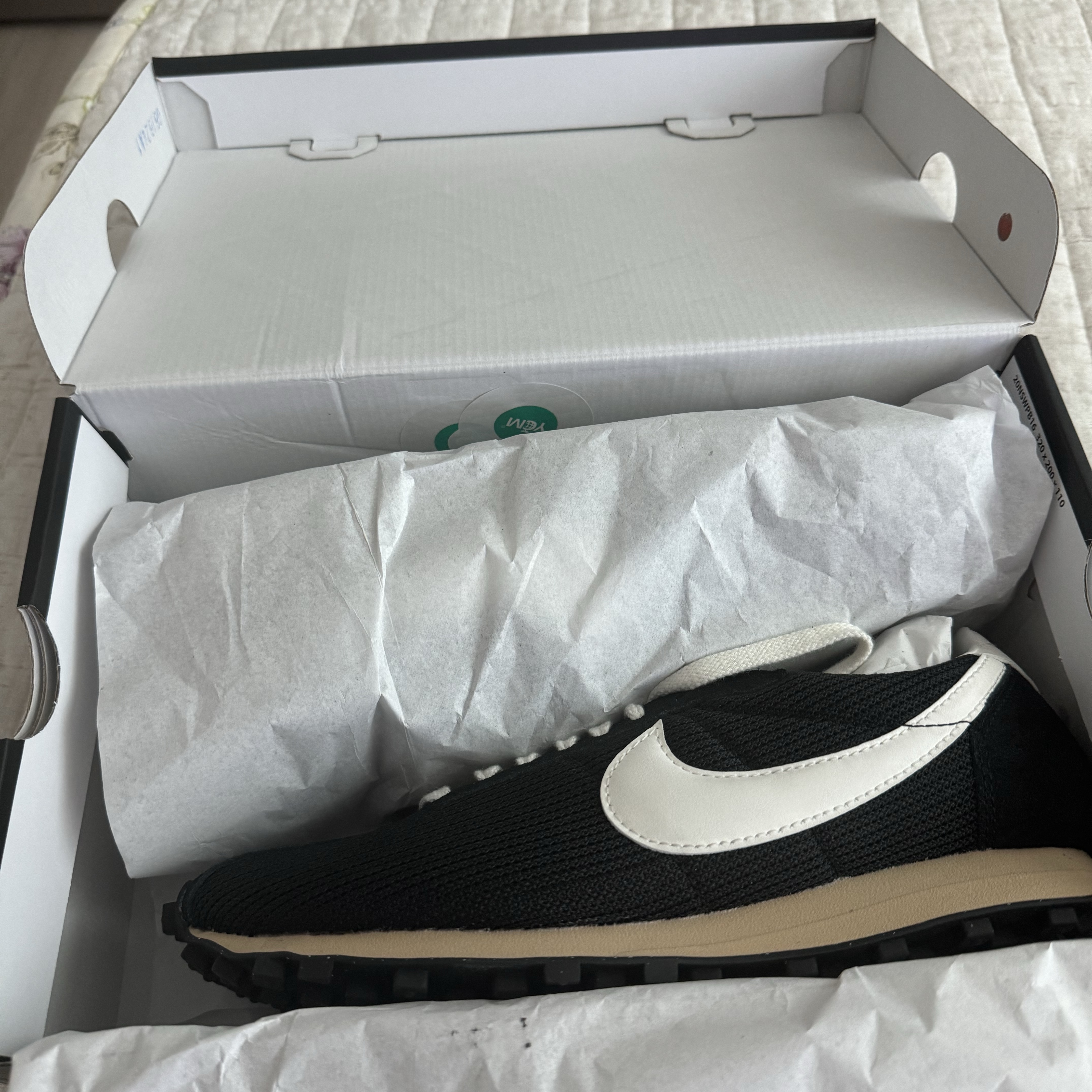 Nike LD-1000 SP Black and Sail 착용 스타일 - 2