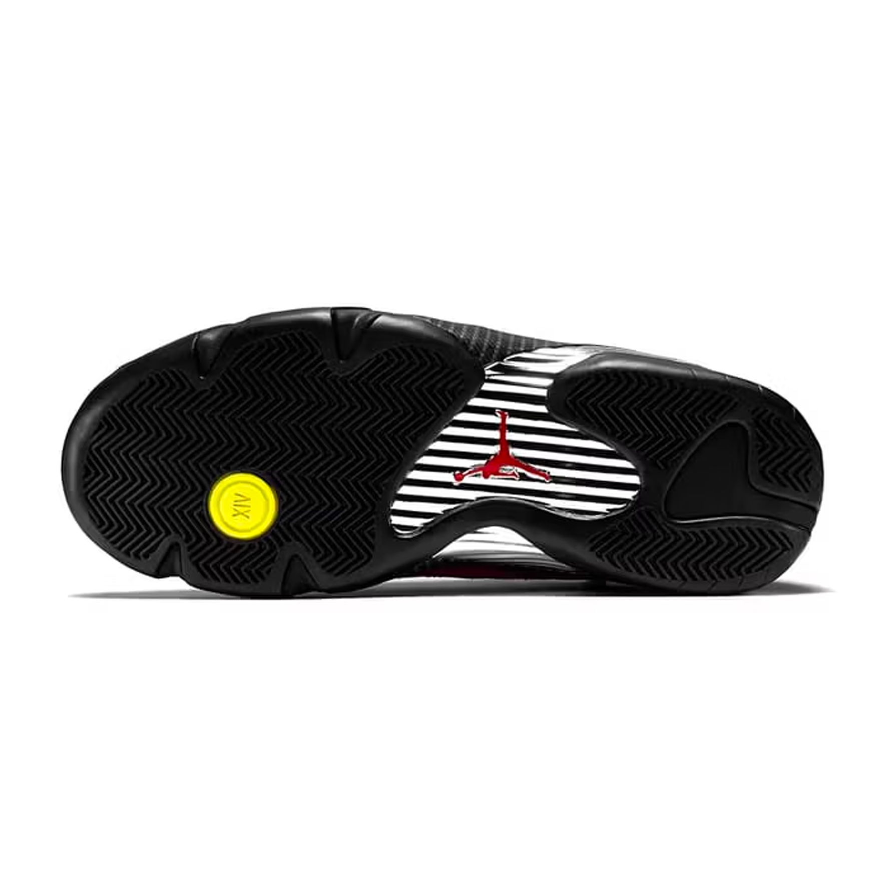 Jordan 14 Retro Ferrari 착용 스타일 - 4