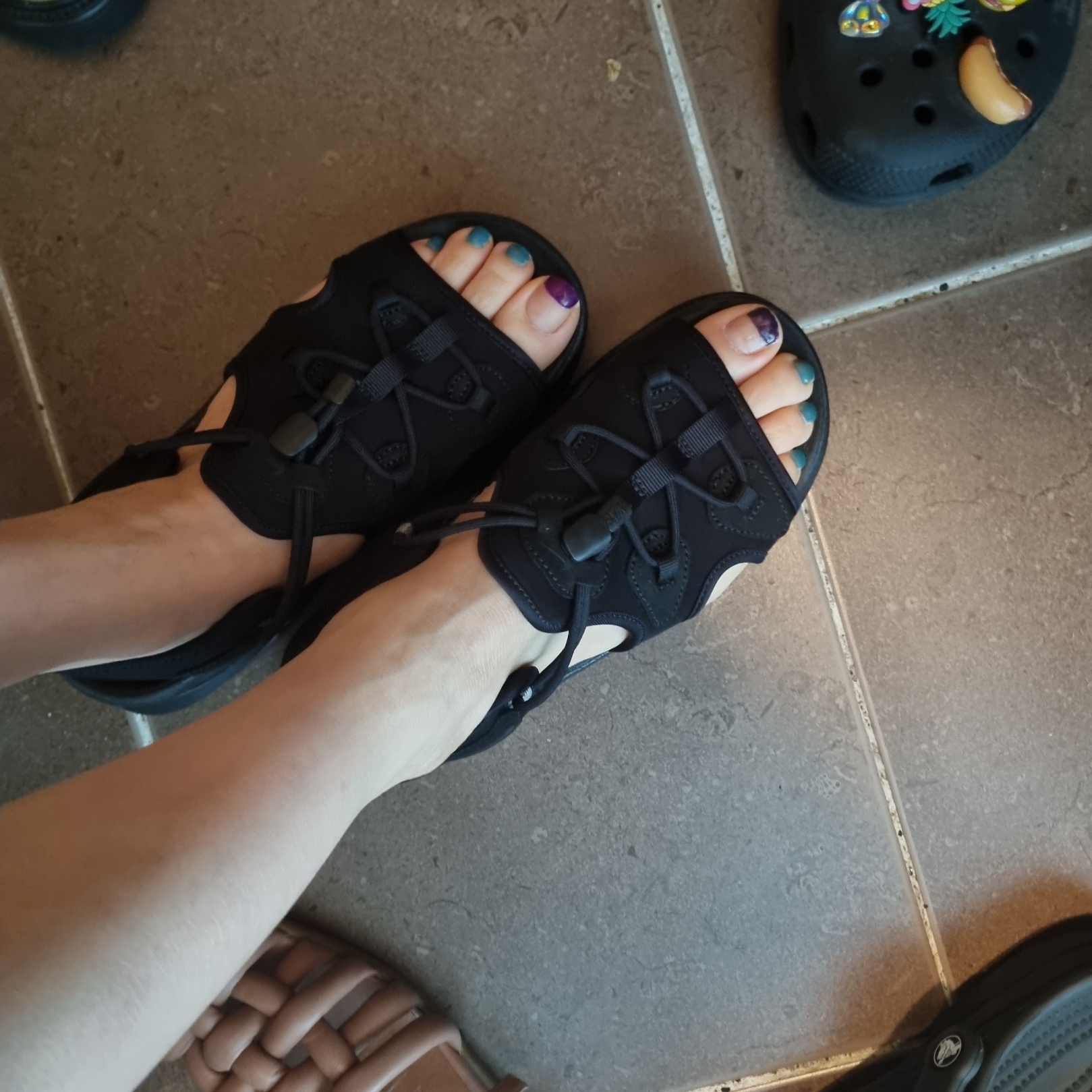 (W) Nike Air Max Koko Sandal Black 착용 스타일