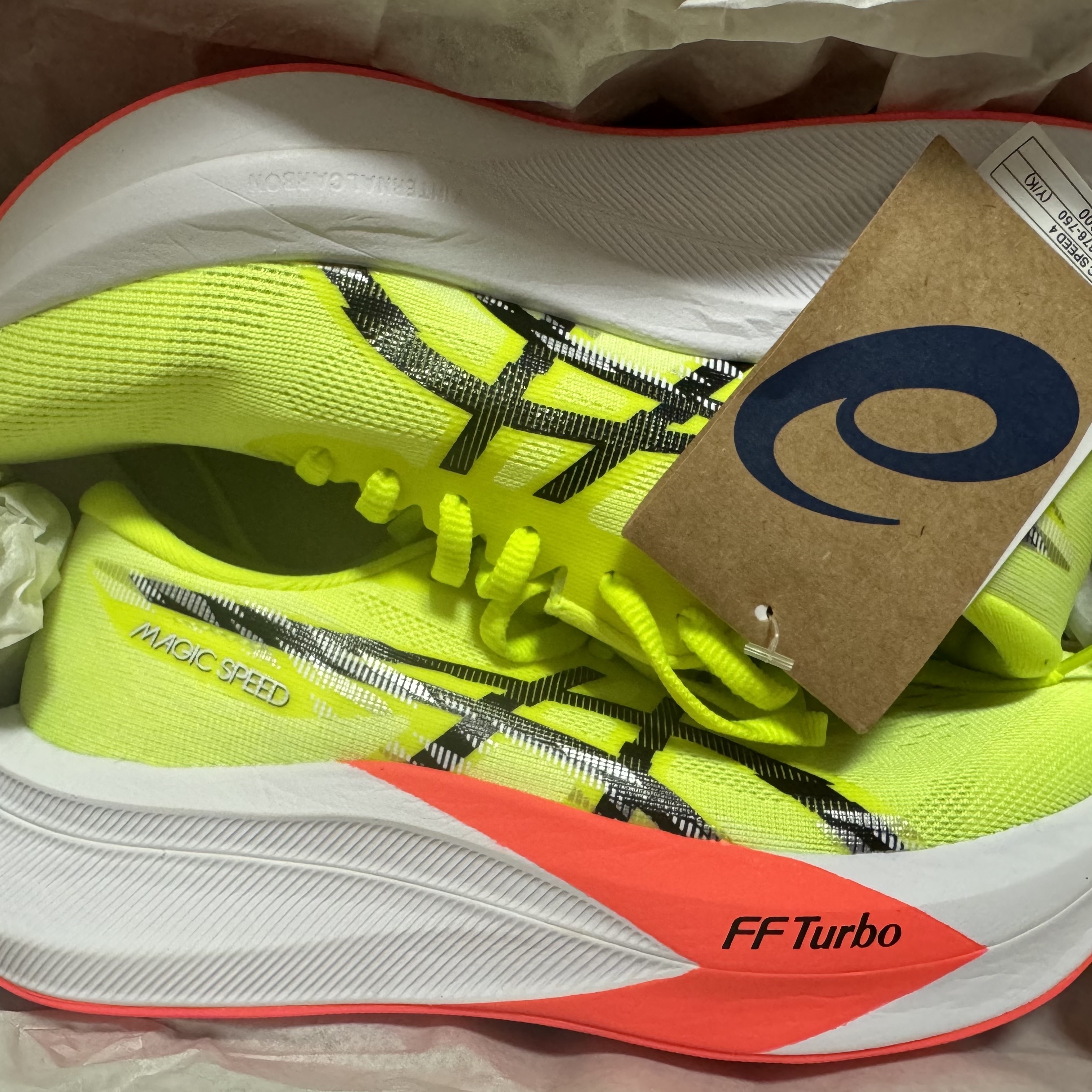 (W) Asics Magic Speed 4 Safety Yellow Black 착용 스타일