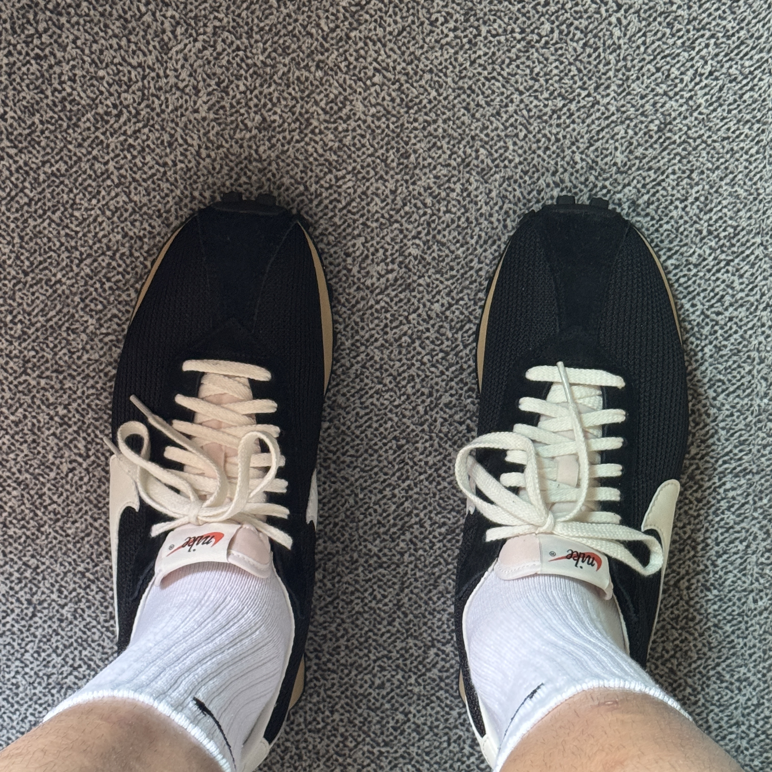 Nike LD-1000 SP Black and Sail 착용 스타일 - 1