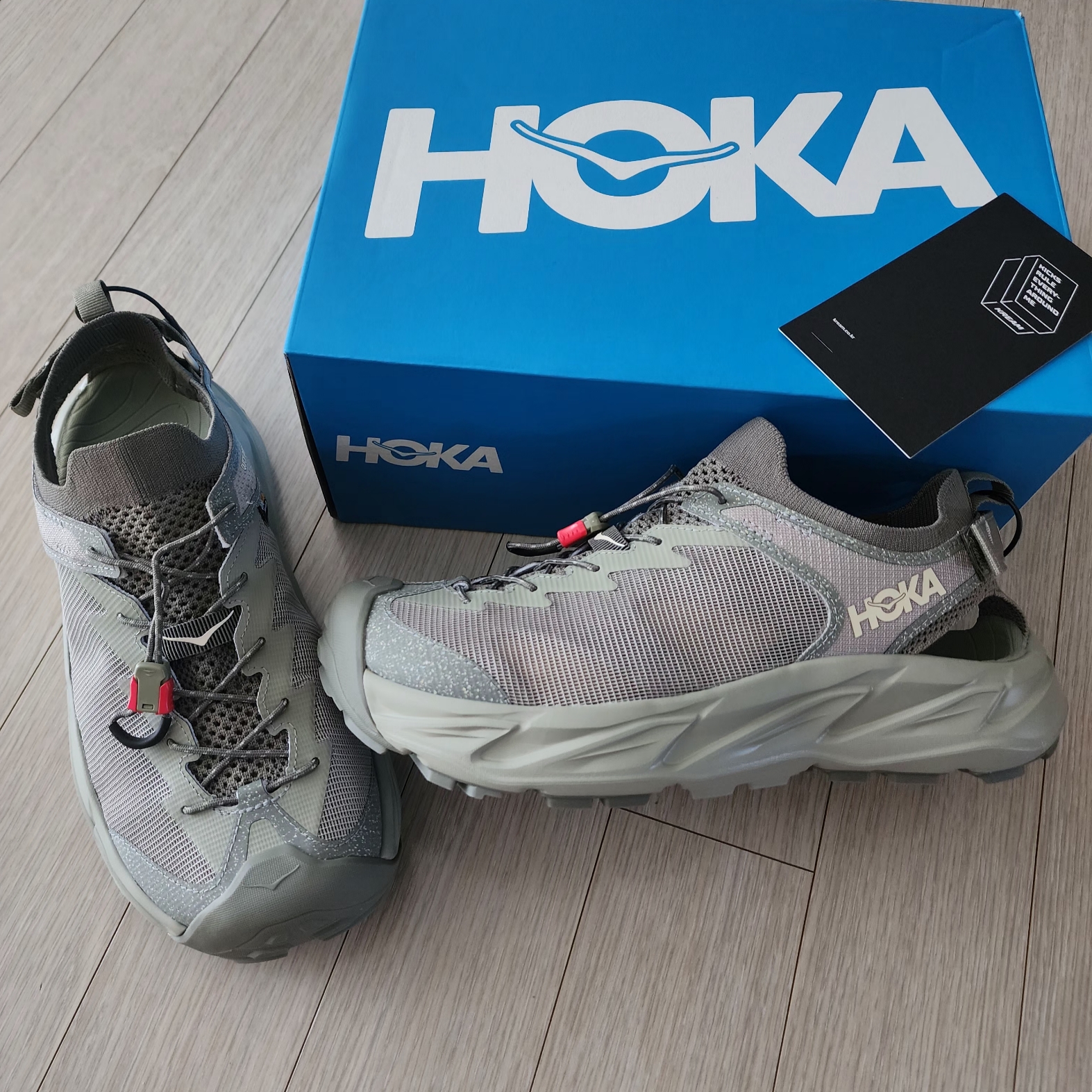 Hoka Hopara 2 Barley Oat Milk 착용 스타일 - 3