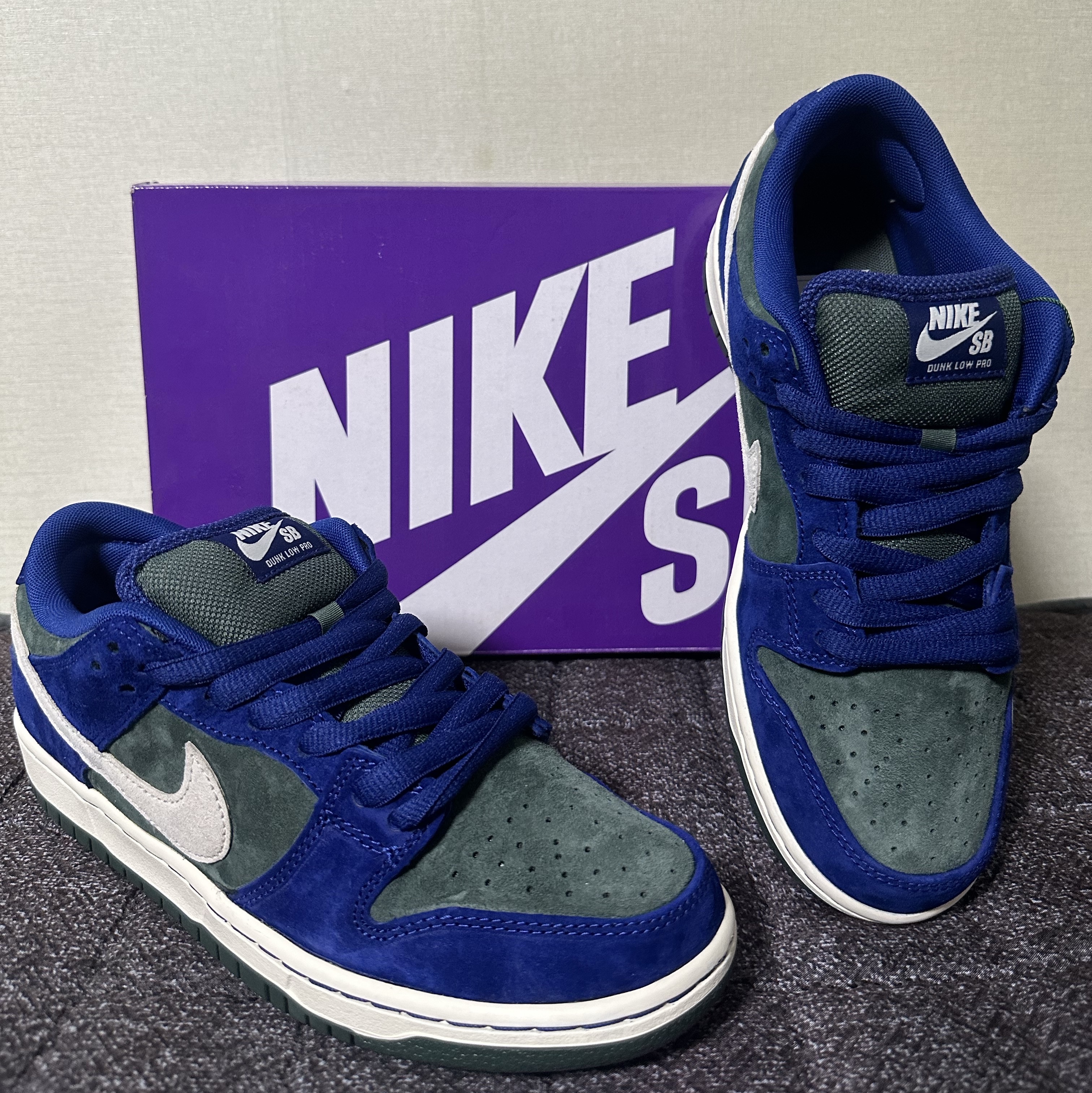 Nike SB Dunk Low Deep Royal Green 착용 스타일