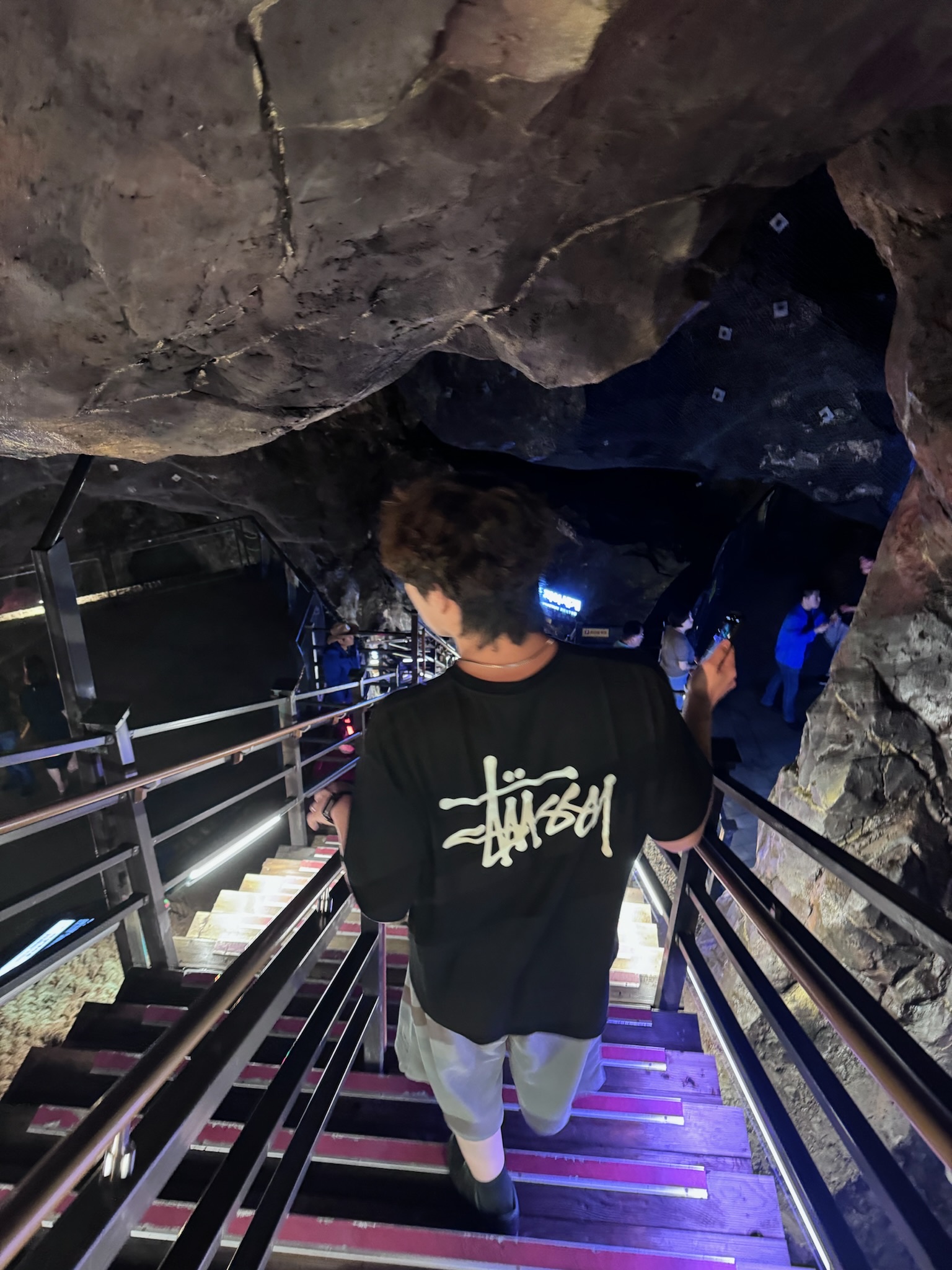 Stussy Basic Stussy T-Shirt Black 2024, 2025 착용 스타일 - 1