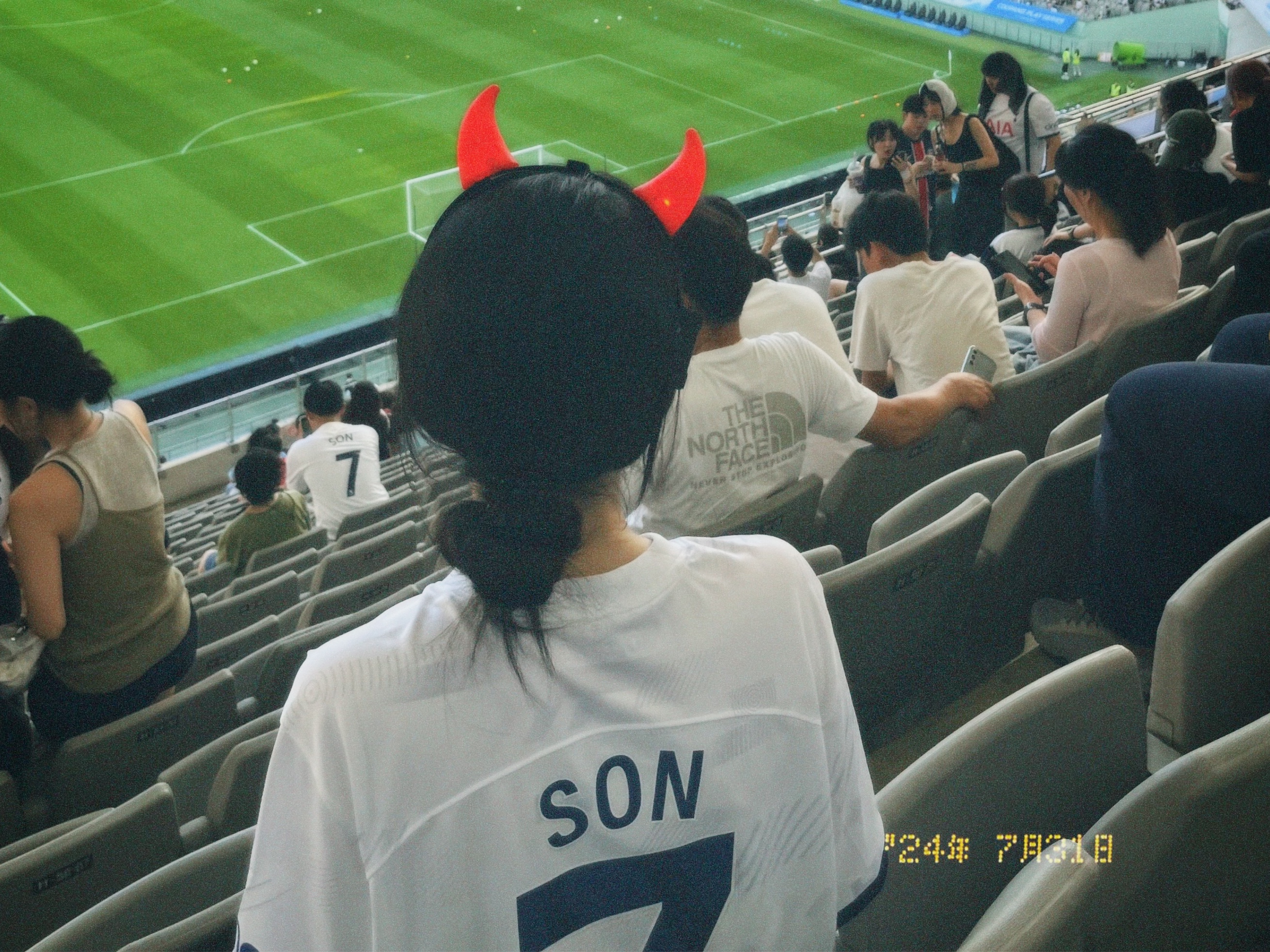 Nike Tottenham Hotspur 2023/24 Dri-Fit Stadium Home Jersey White (Non Marking Ver.) 착용 스타일 - 1