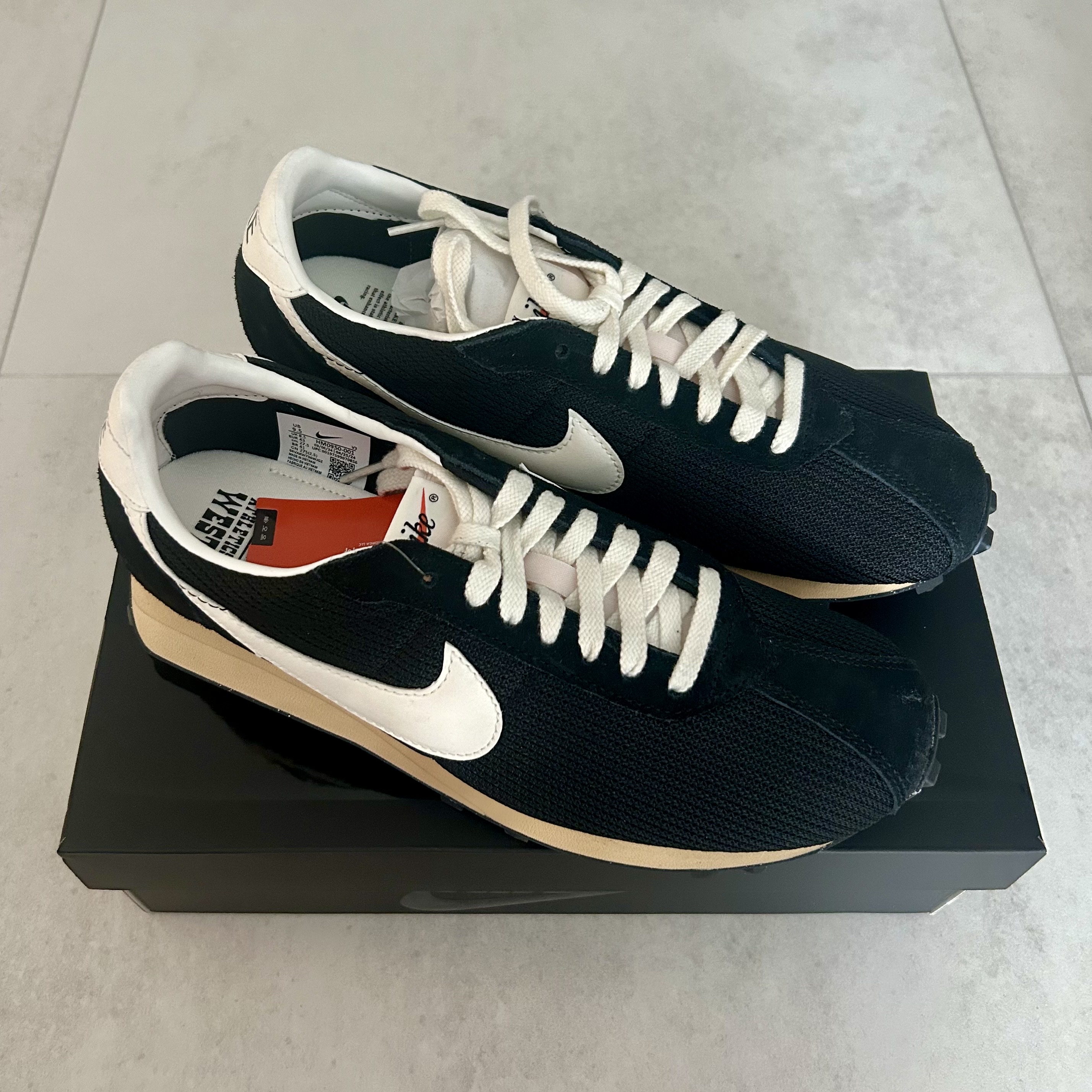 Nike LD-1000 SP Black and Sail 착용 스타일