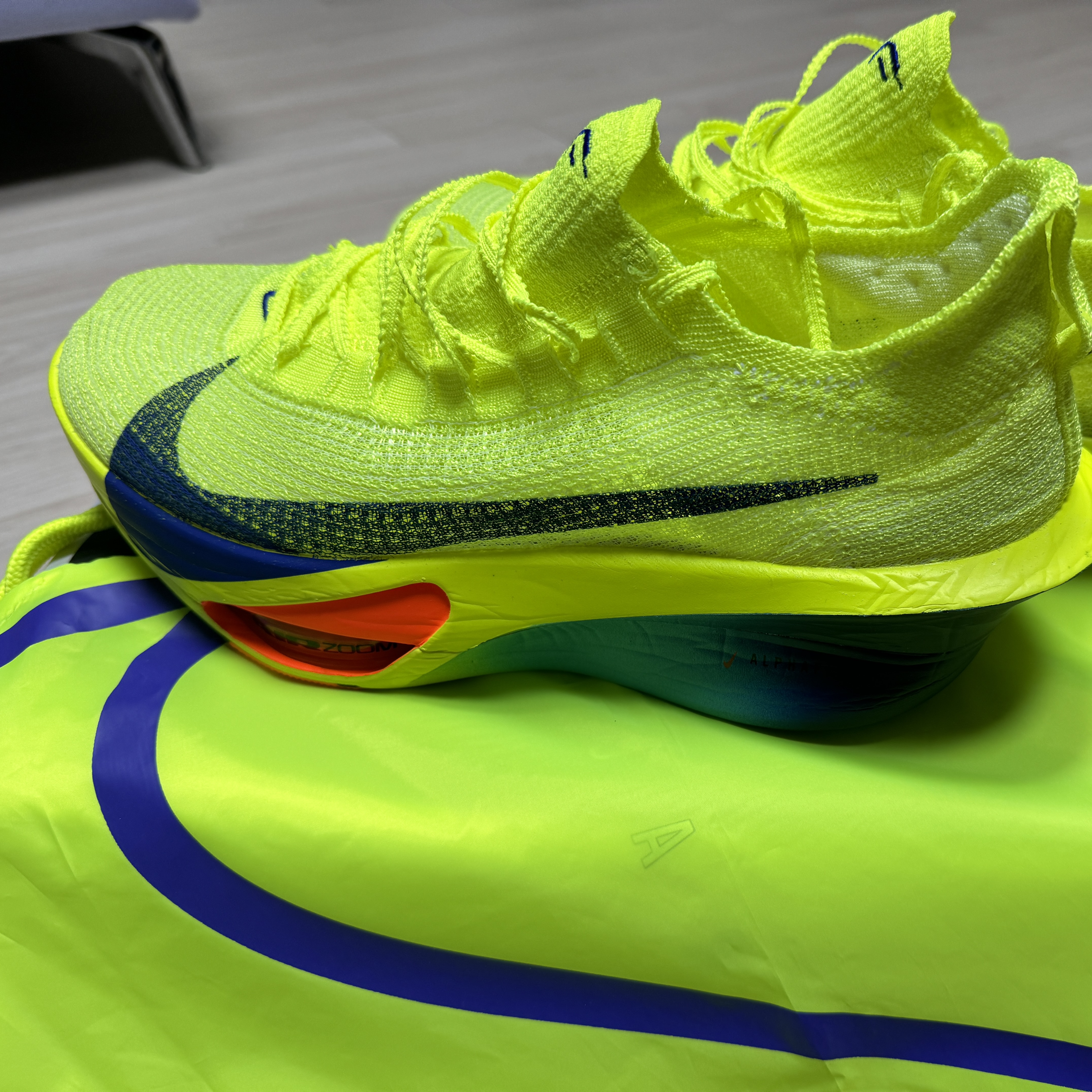 Nike Air Zoom Alphafly Next% 3 Volt 착용 스타일