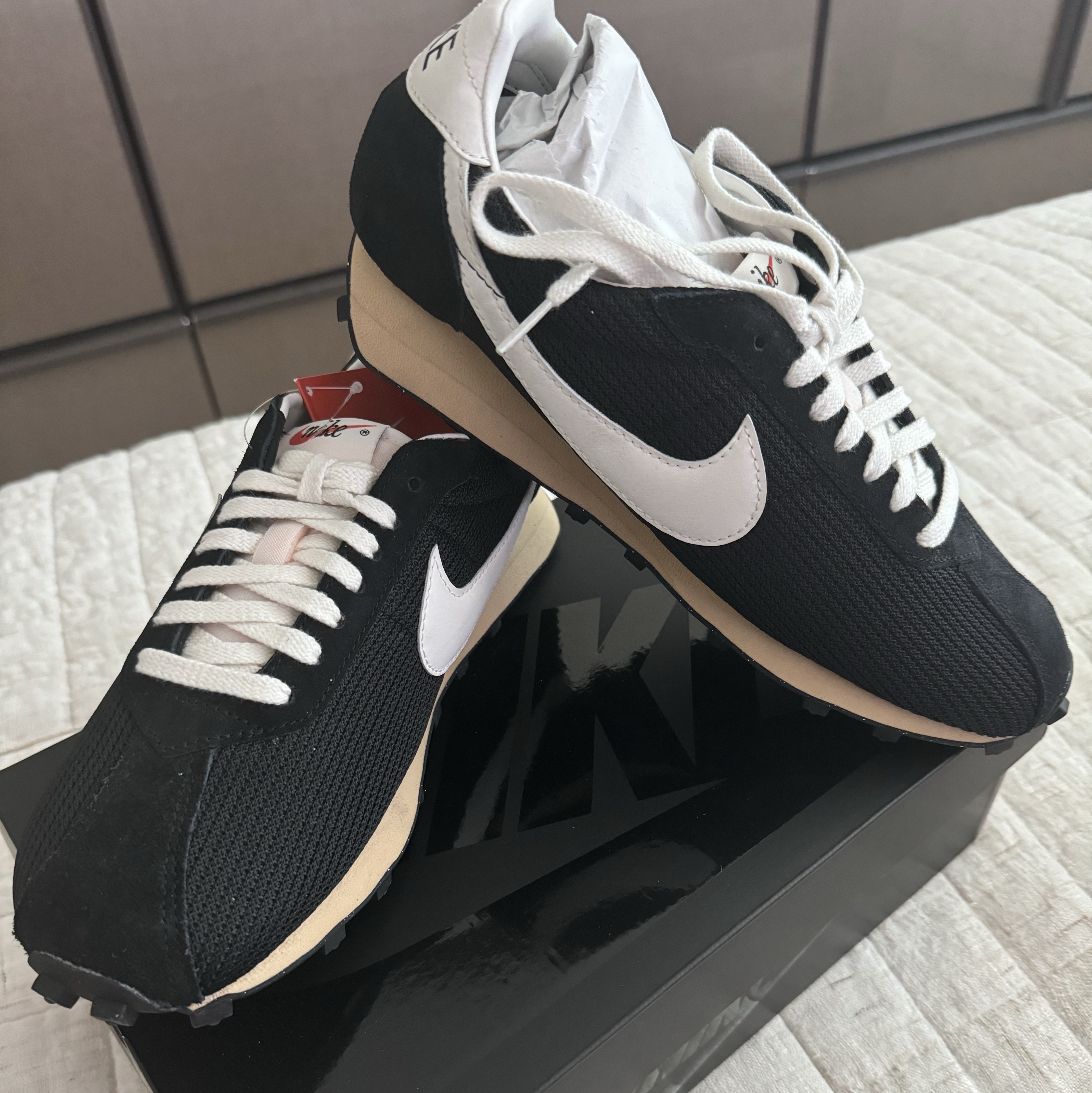Nike LD-1000 SP Black and Sail 착용 스타일 - 1