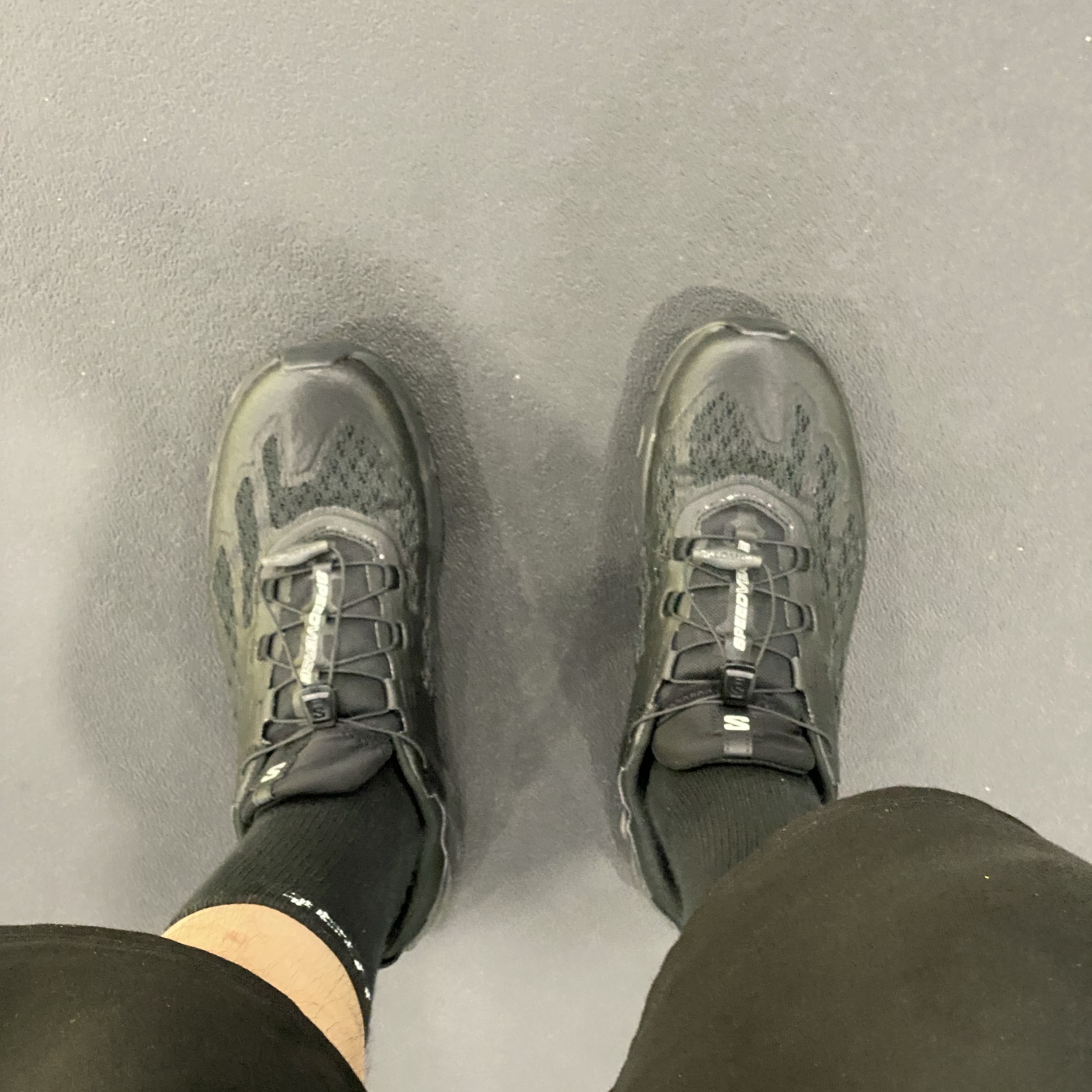Salomon Speedverse PRG Black Alloy Black 착용 스타일