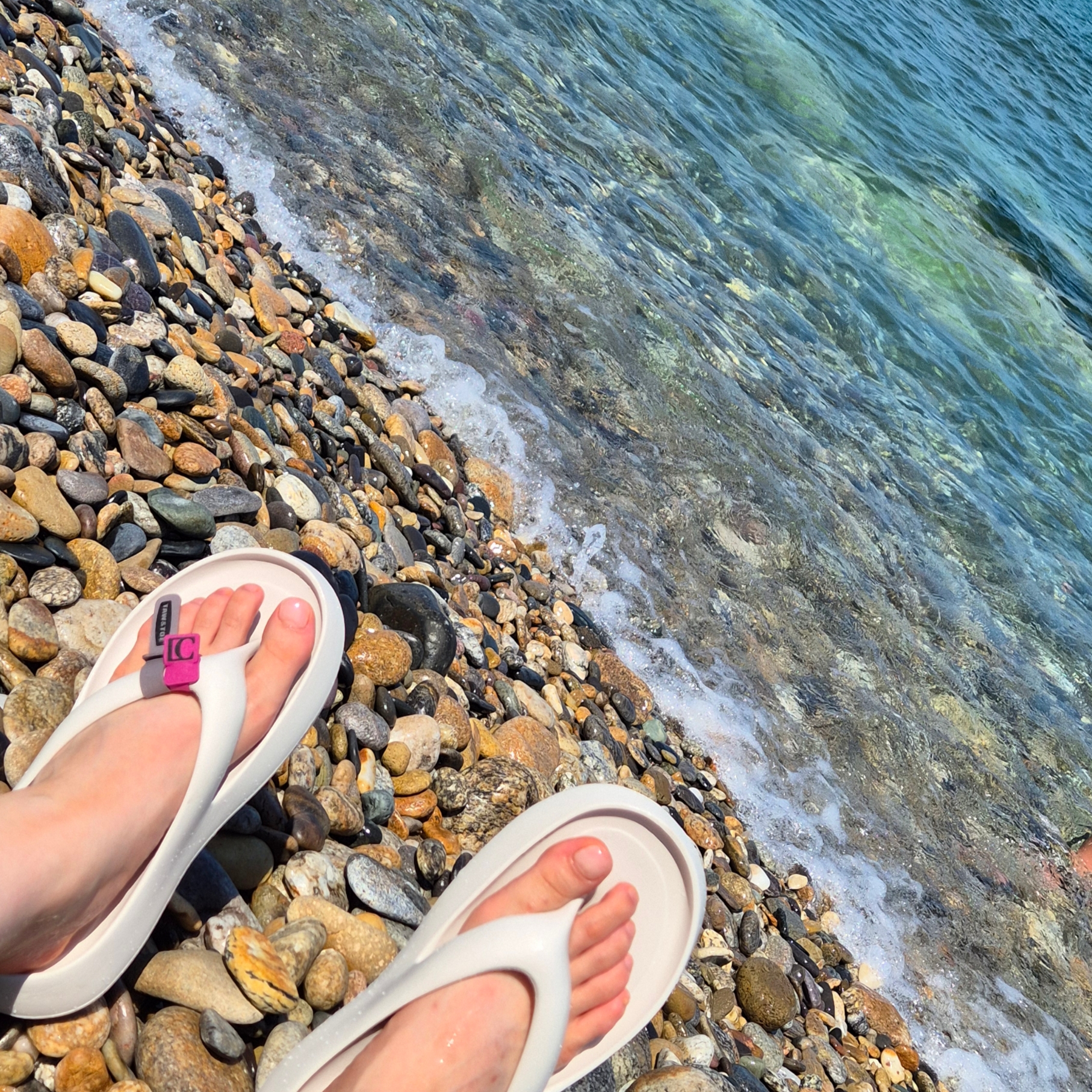 Taw&Toe x Low Classic Platform Flip Flop Cream 착용 스타일
