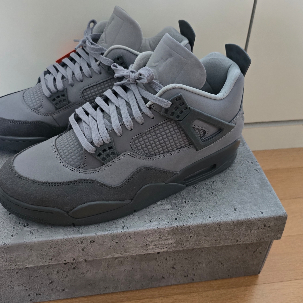 Jordan 4 Retro SE Wet Cement 착용 스타일